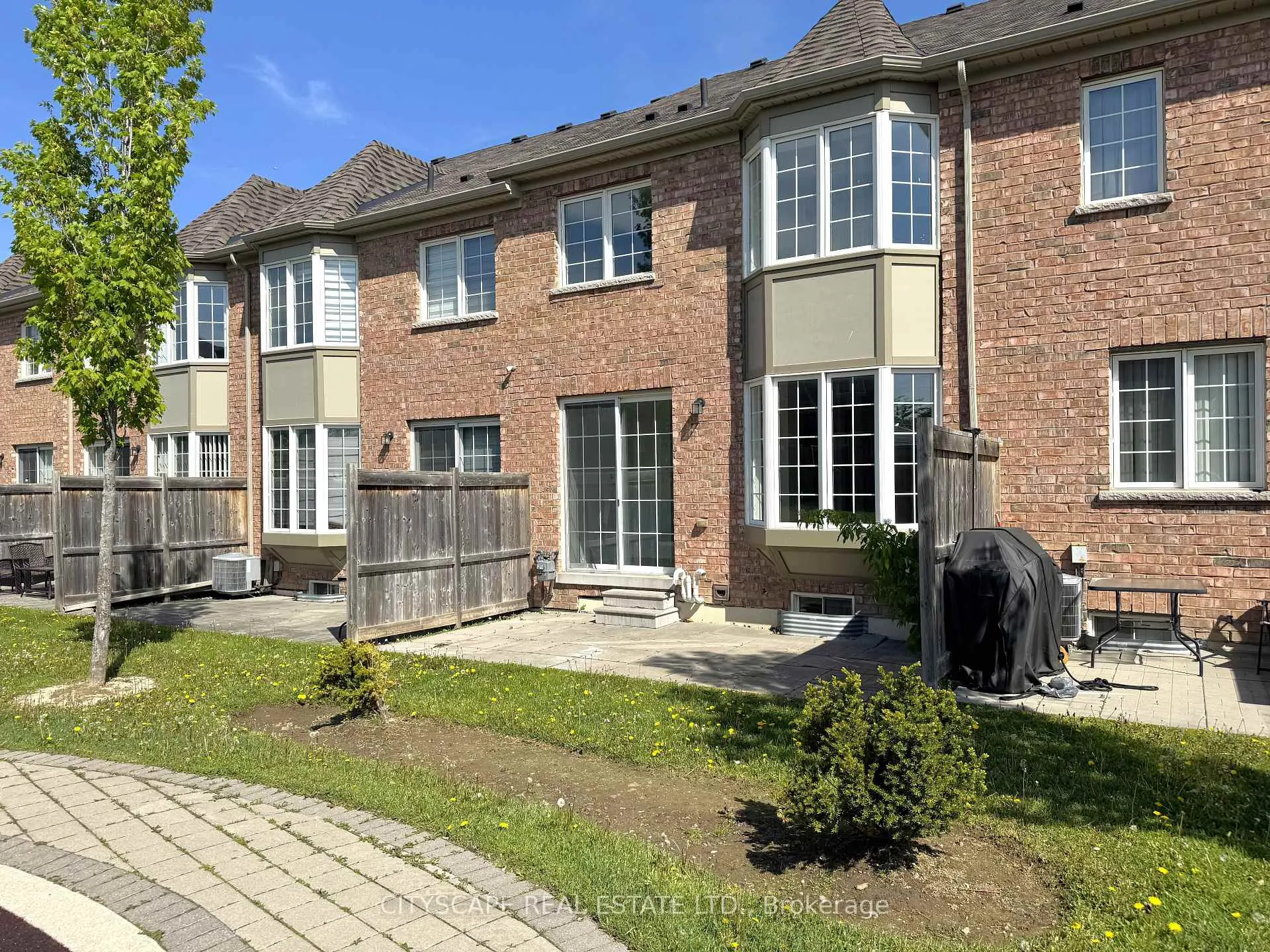Photo 38 of 64 Honeyview Trail, Brampton, Bram East — HOMEH