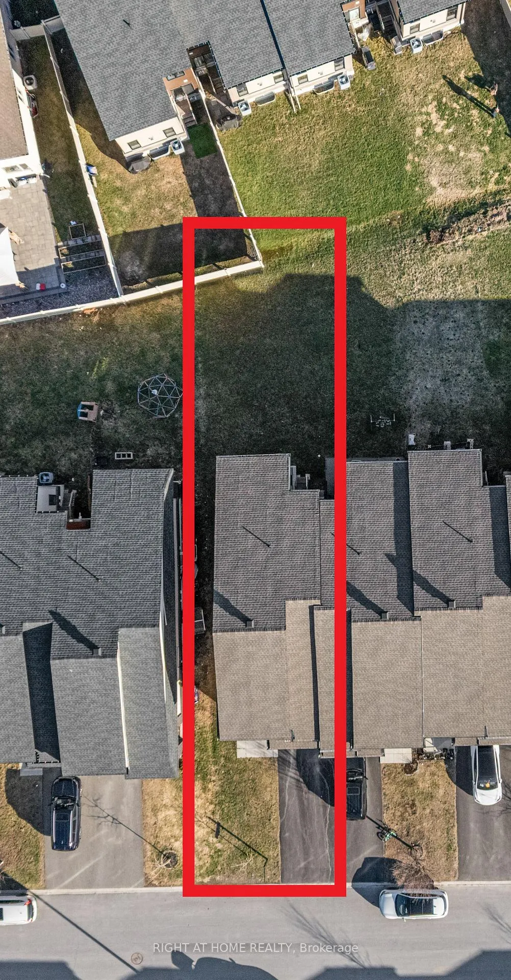 Photo 2 of 35 Plank Street, Ottawa, Kanata - Emerald Meadows/Trailwest — HOMEH