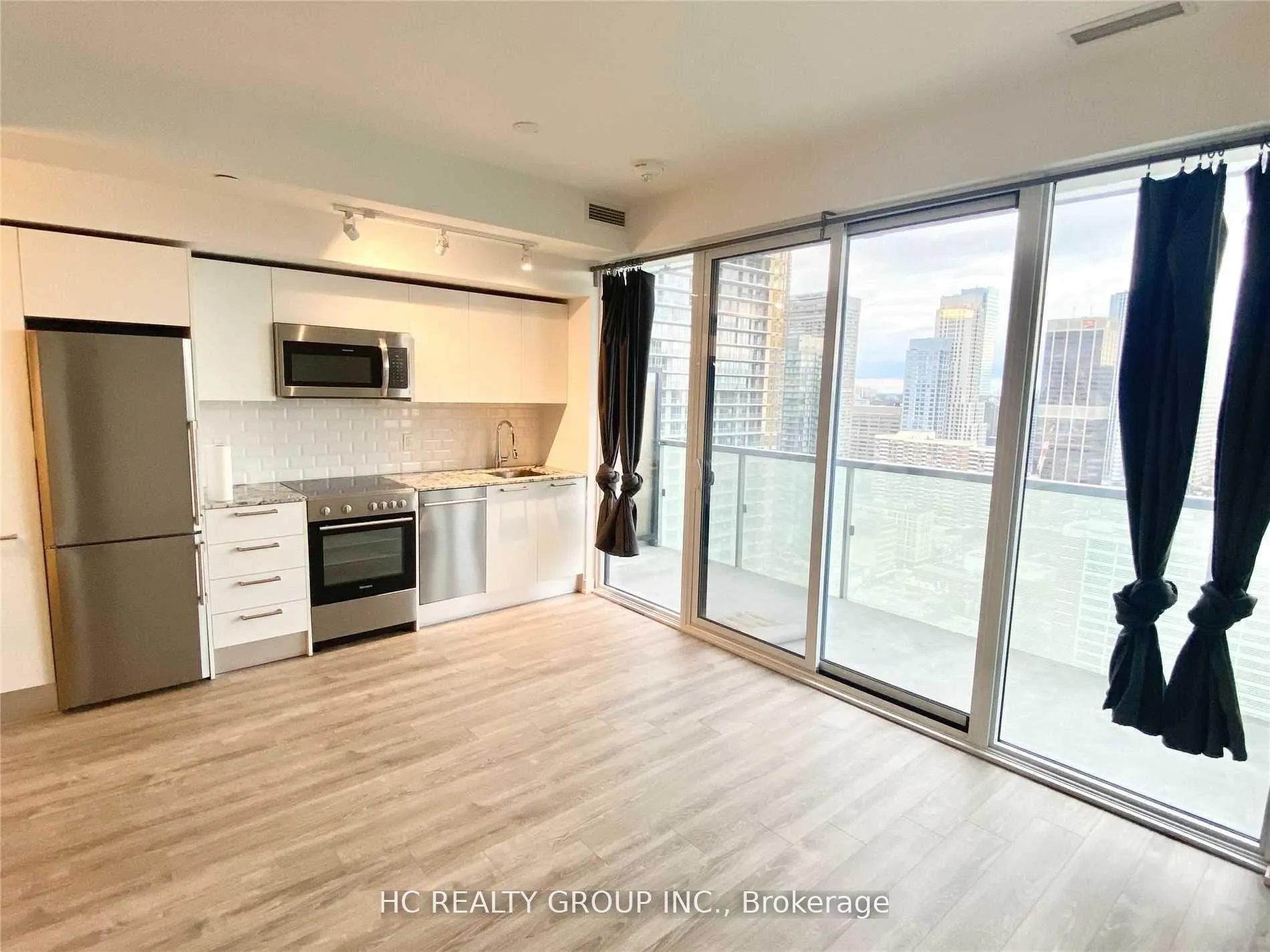 Photo 6 of Unit 3508, 28 Wellesley Street E, Toronto, Church-Yonge Corridor — HOMEH