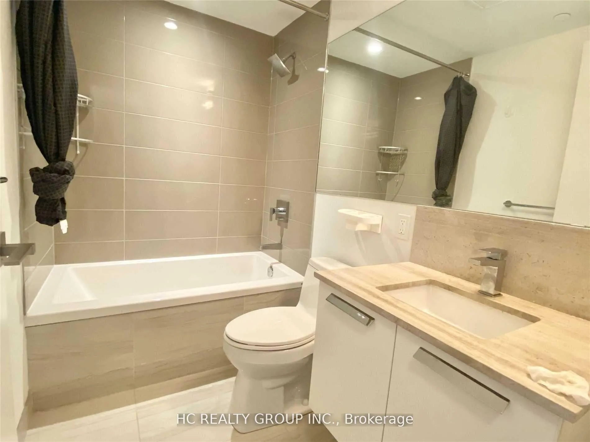 Photo 8 of Unit 3508, 28 Wellesley Street E, Toronto, Church-Yonge Corridor — HOMEH