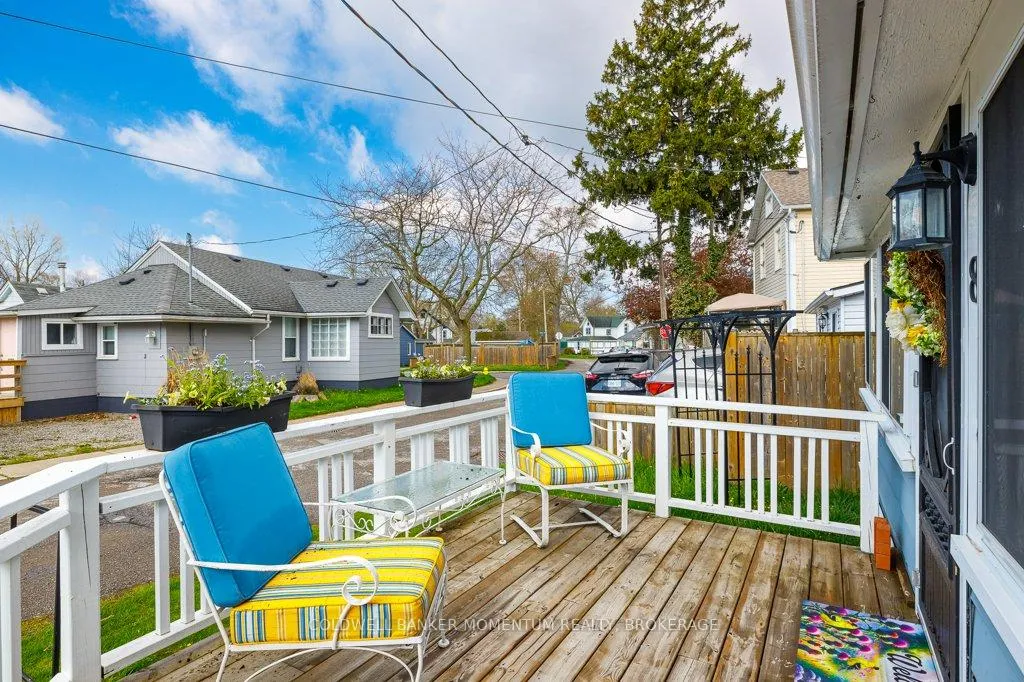 Photo 6 of 8 Loomis Crescent, Fort Erie, Crystal Beach — HOMEH