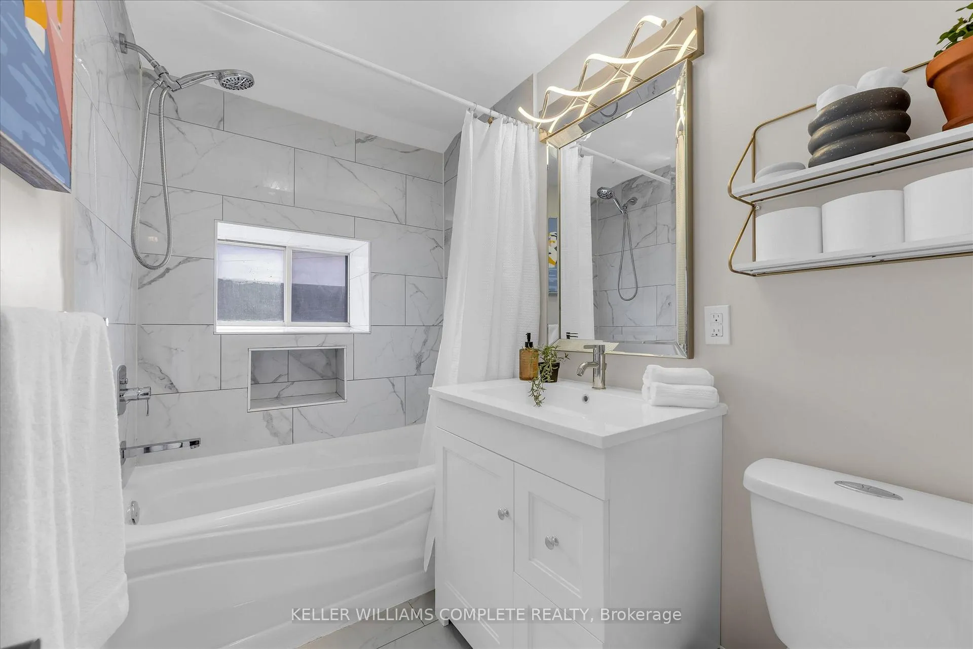Photo 18 of 196 Campbell Avenue, Hamilton, Crown Point — HOMEH