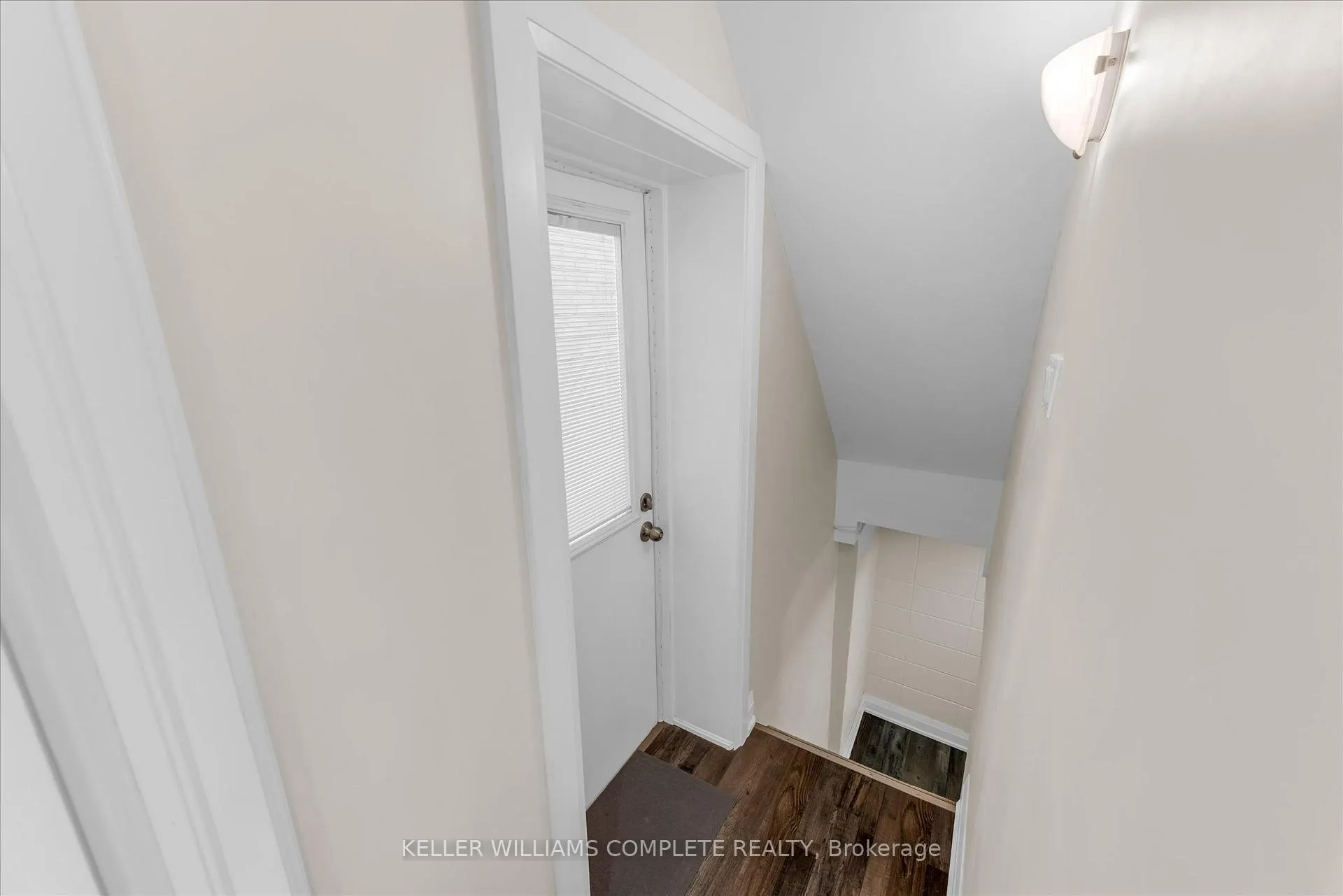 Photo 25 of 196 Campbell Avenue, Hamilton, Crown Point — HOMEH