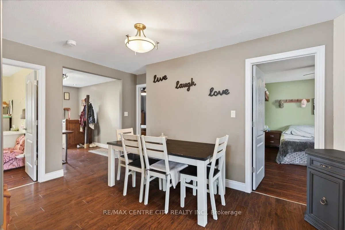 Photo 9 of 106 Metcalfe Street E, Strathroy-Caradoc, SE — HOMEH