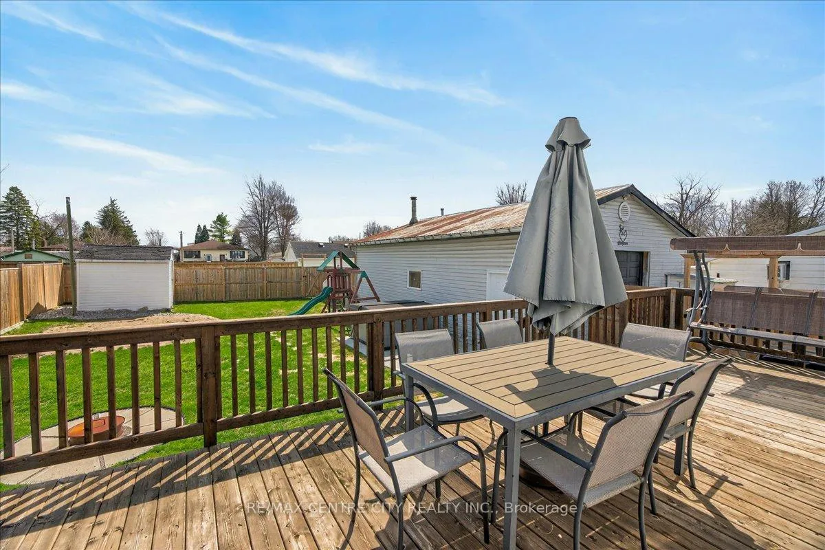 Photo 22 of 106 Metcalfe Street E, Strathroy-Caradoc, SE — HOMEH