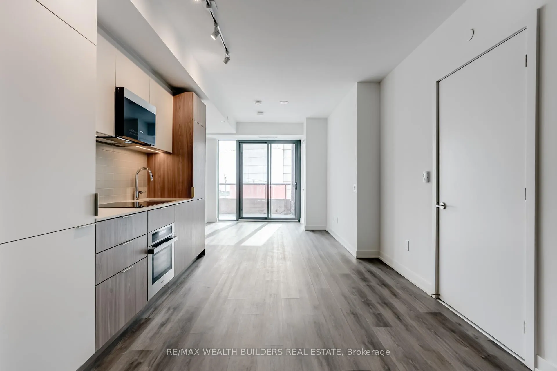 Photo 3 of Unit 323, 28 Eastern Avenue, Toronto, Moss Park — HOMEH