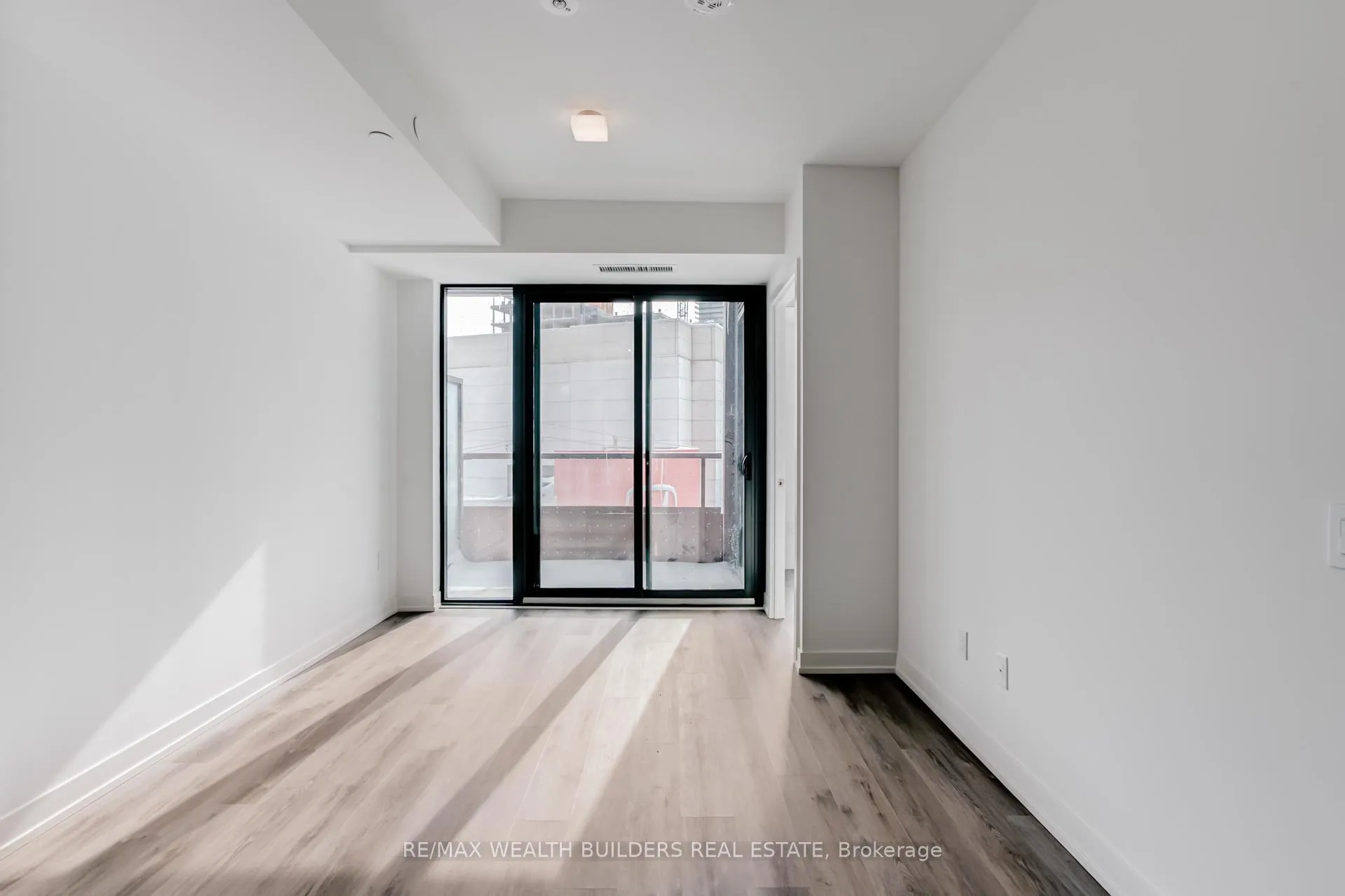 Photo 8 of Unit 323, 28 Eastern Avenue, Toronto, Moss Park — HOMEH