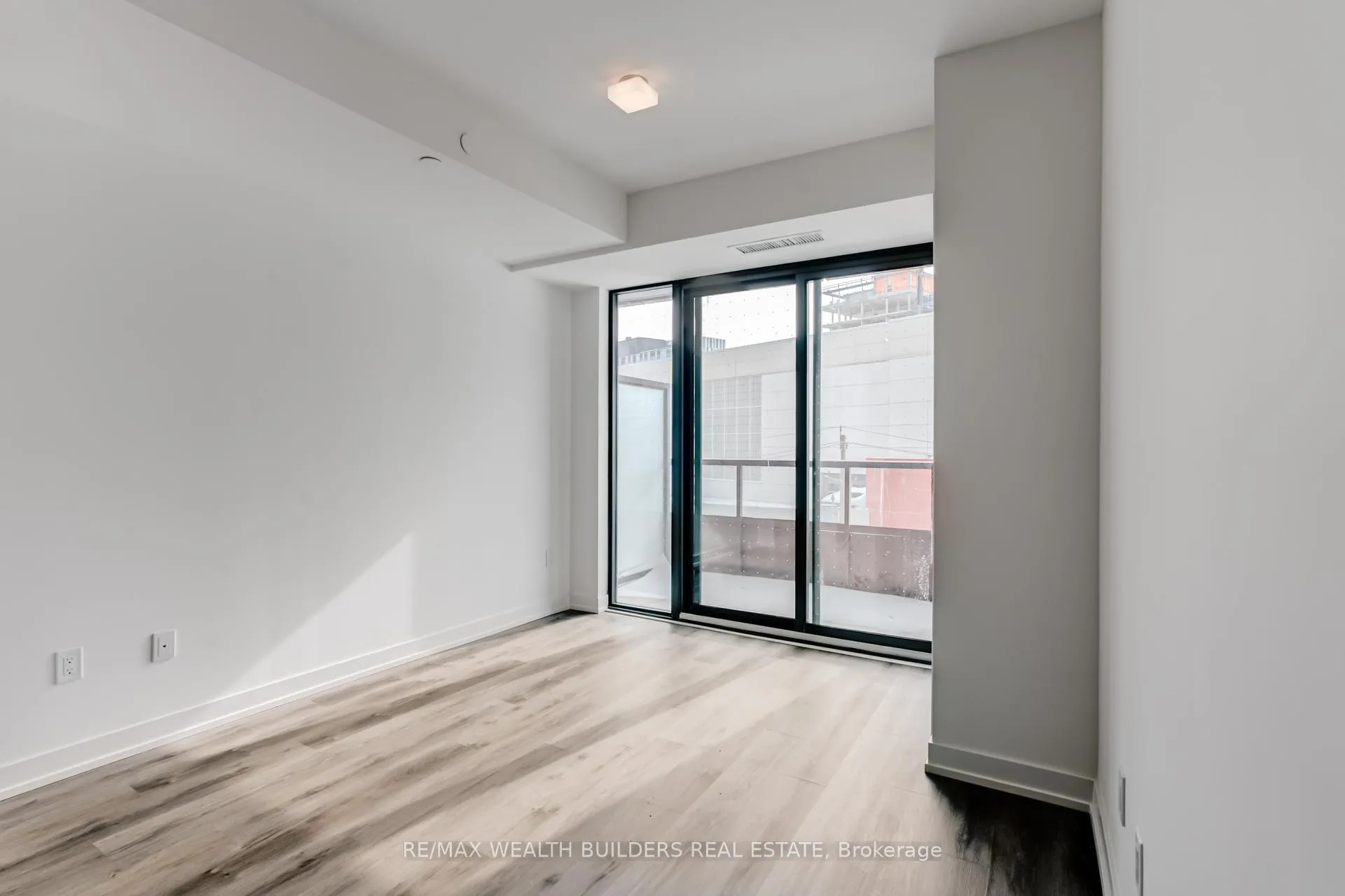 Photo 9 of Unit 323, 28 Eastern Avenue, Toronto, Moss Park — HOMEH