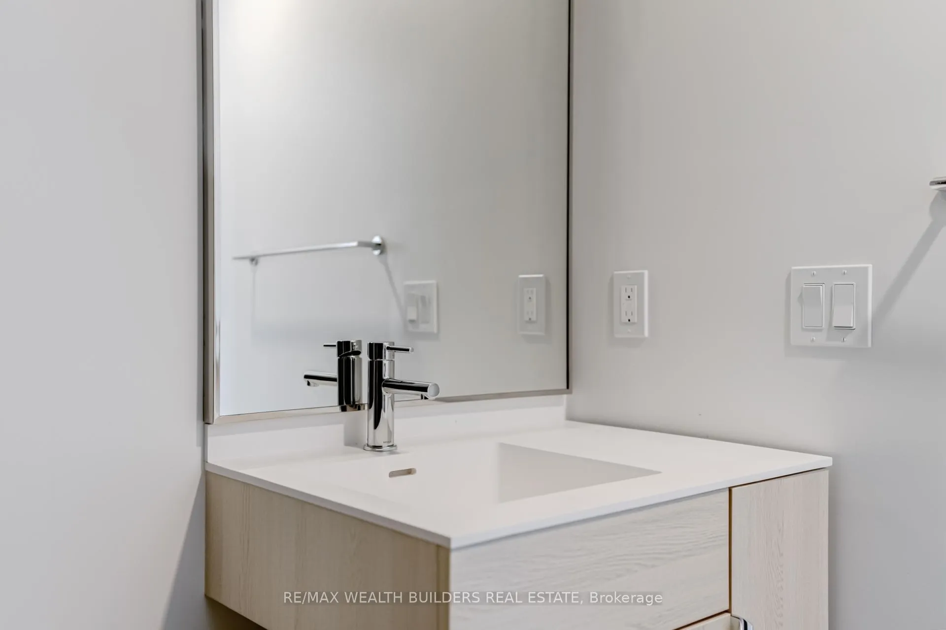 Photo 15 of Unit 323, 28 Eastern Avenue, Toronto, Moss Park — HOMEH