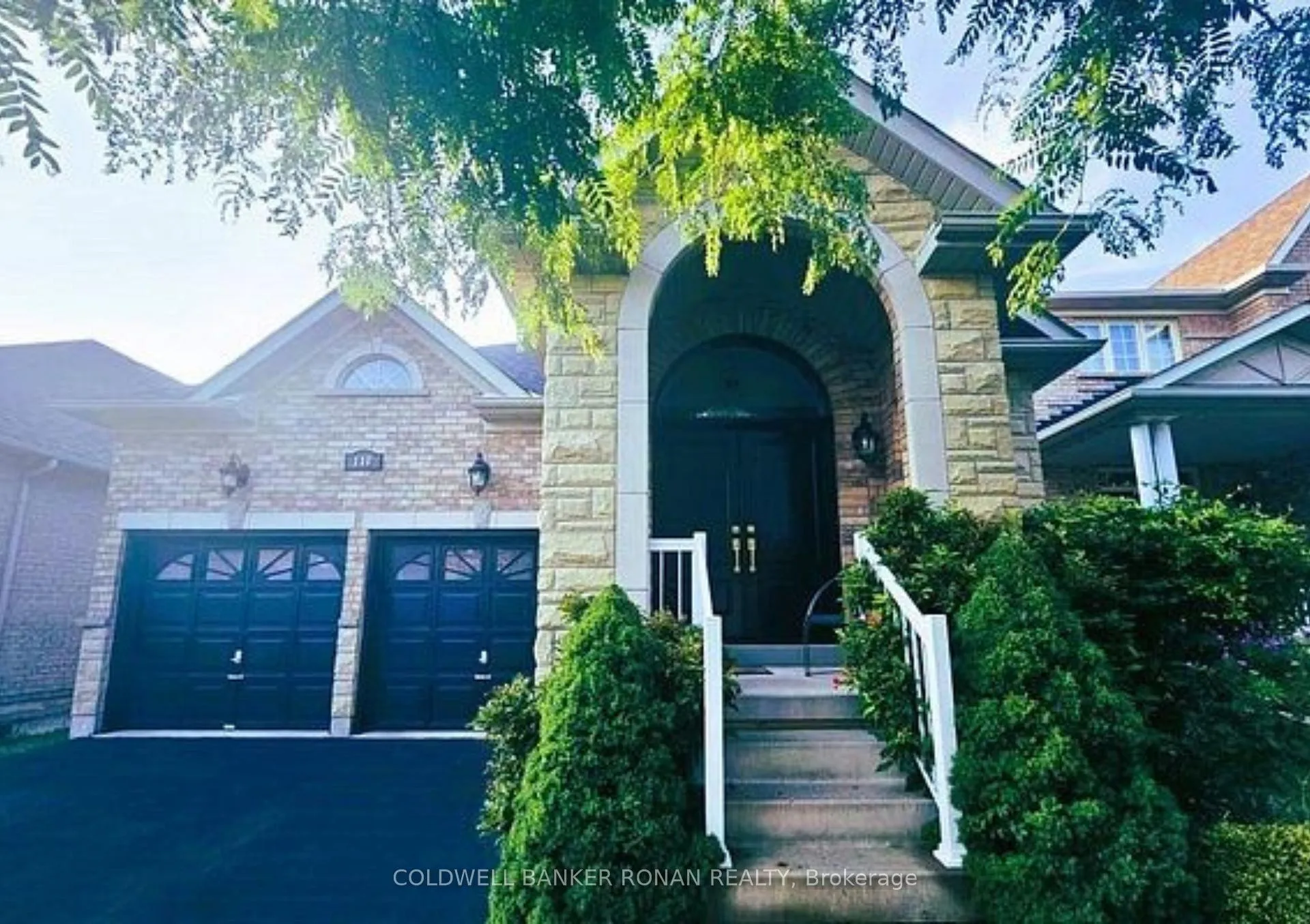 Photo 2 of 110 Petticoat Road, Vaughan, Patterson — HOMEH