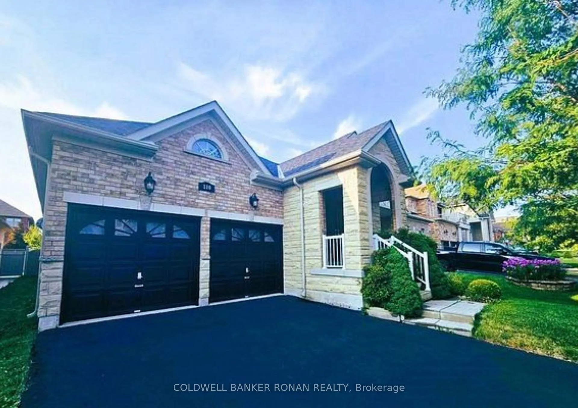 Photo 3 of 110 Petticoat Road, Vaughan, Patterson — HOMEH