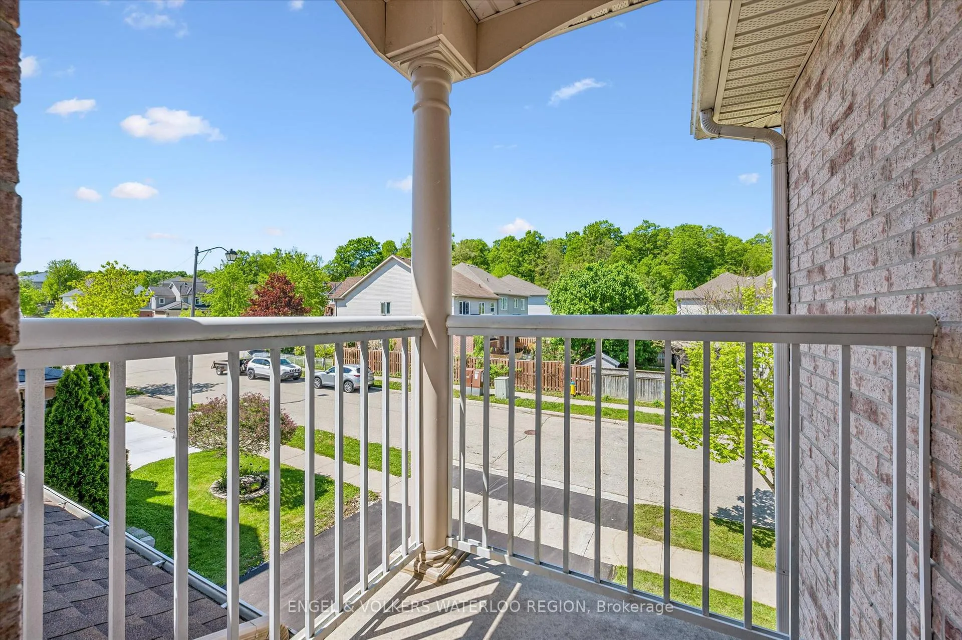 Photo 27 of 558 Winterburg Walk, Waterloo, Clair Hills — HOMEH