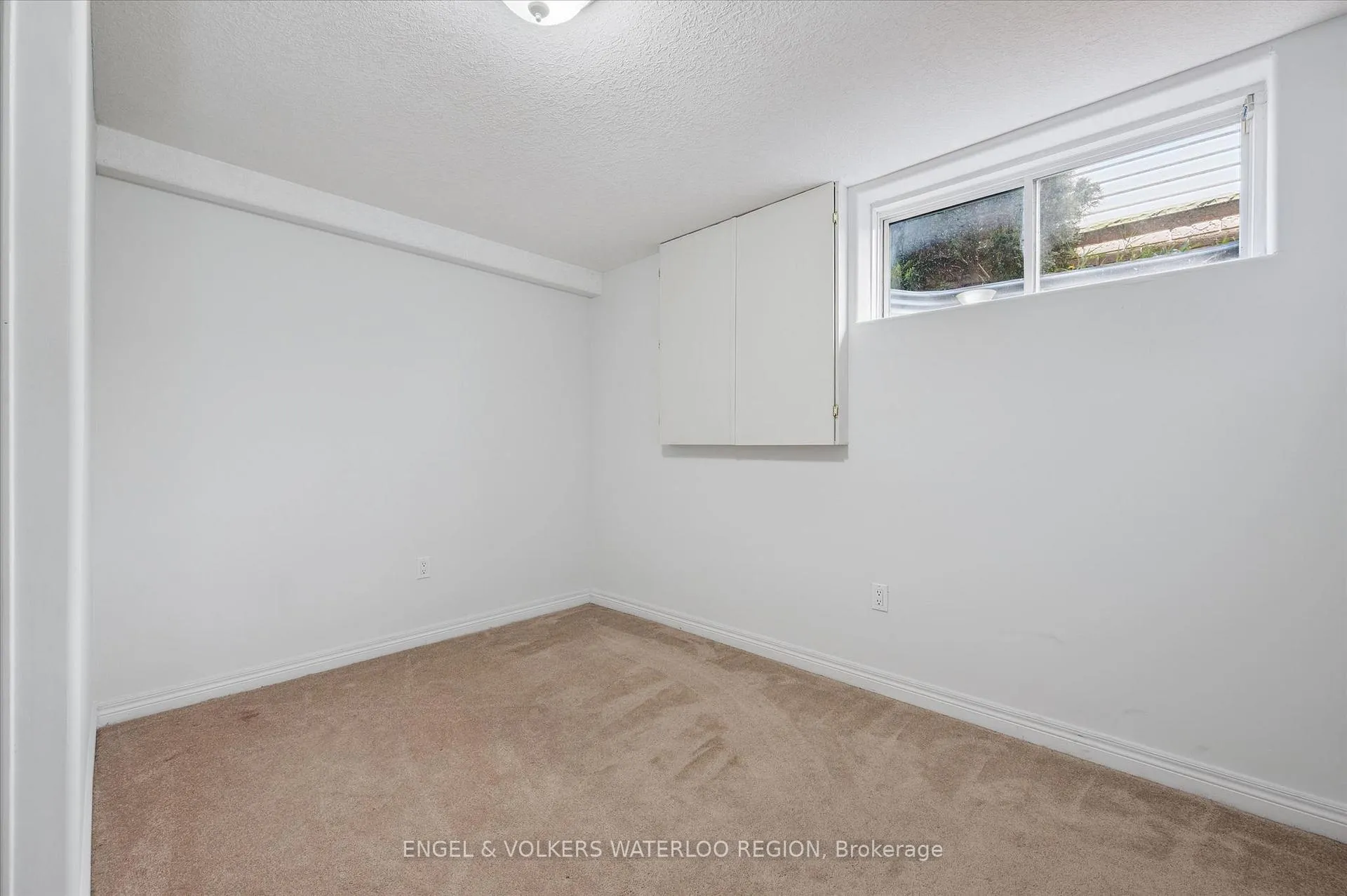 Photo 40 of 558 Winterburg Walk, Waterloo, Clair Hills — HOMEH