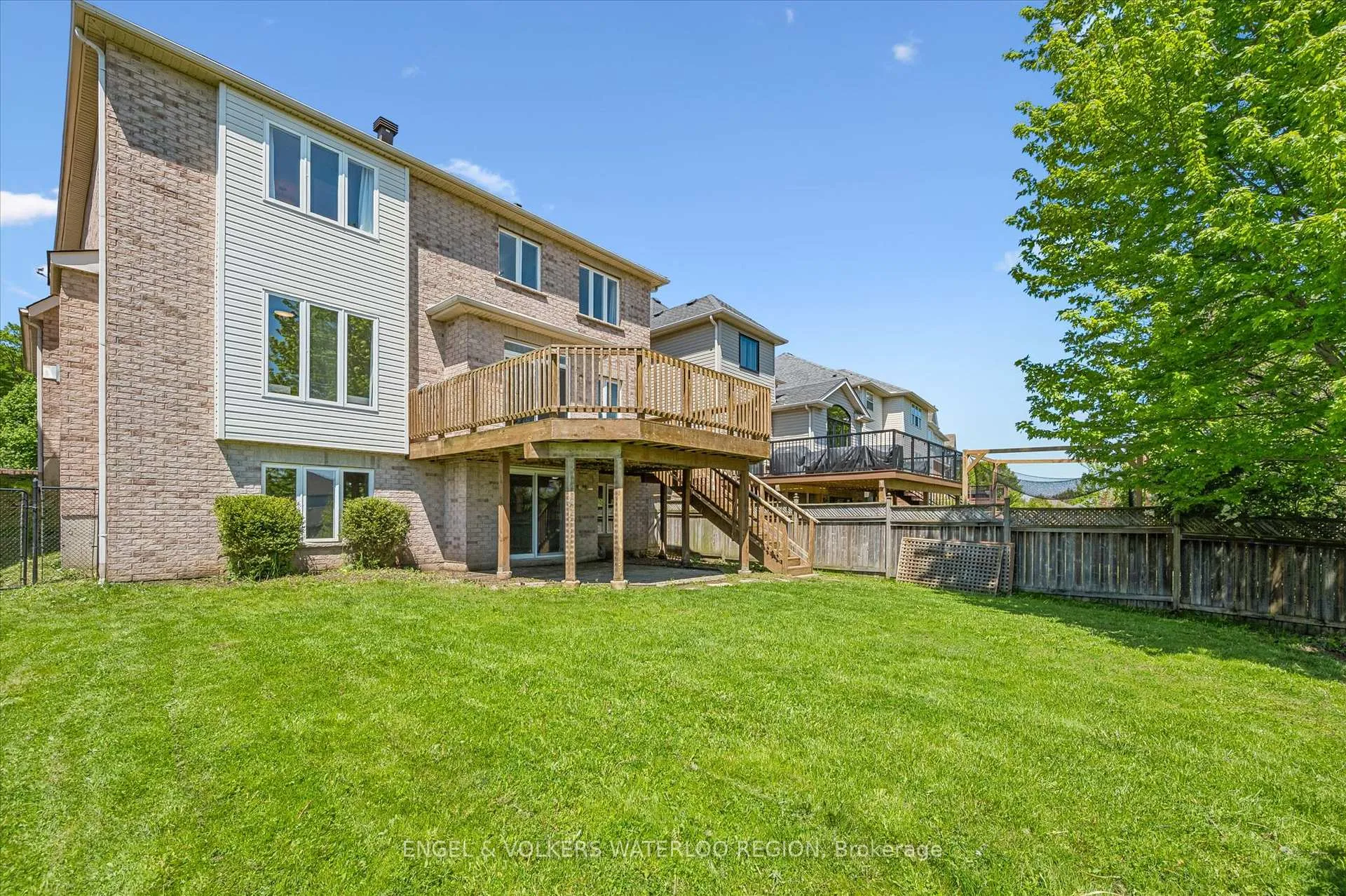 Photo 46 of 558 Winterburg Walk, Waterloo, Clair Hills — HOMEH