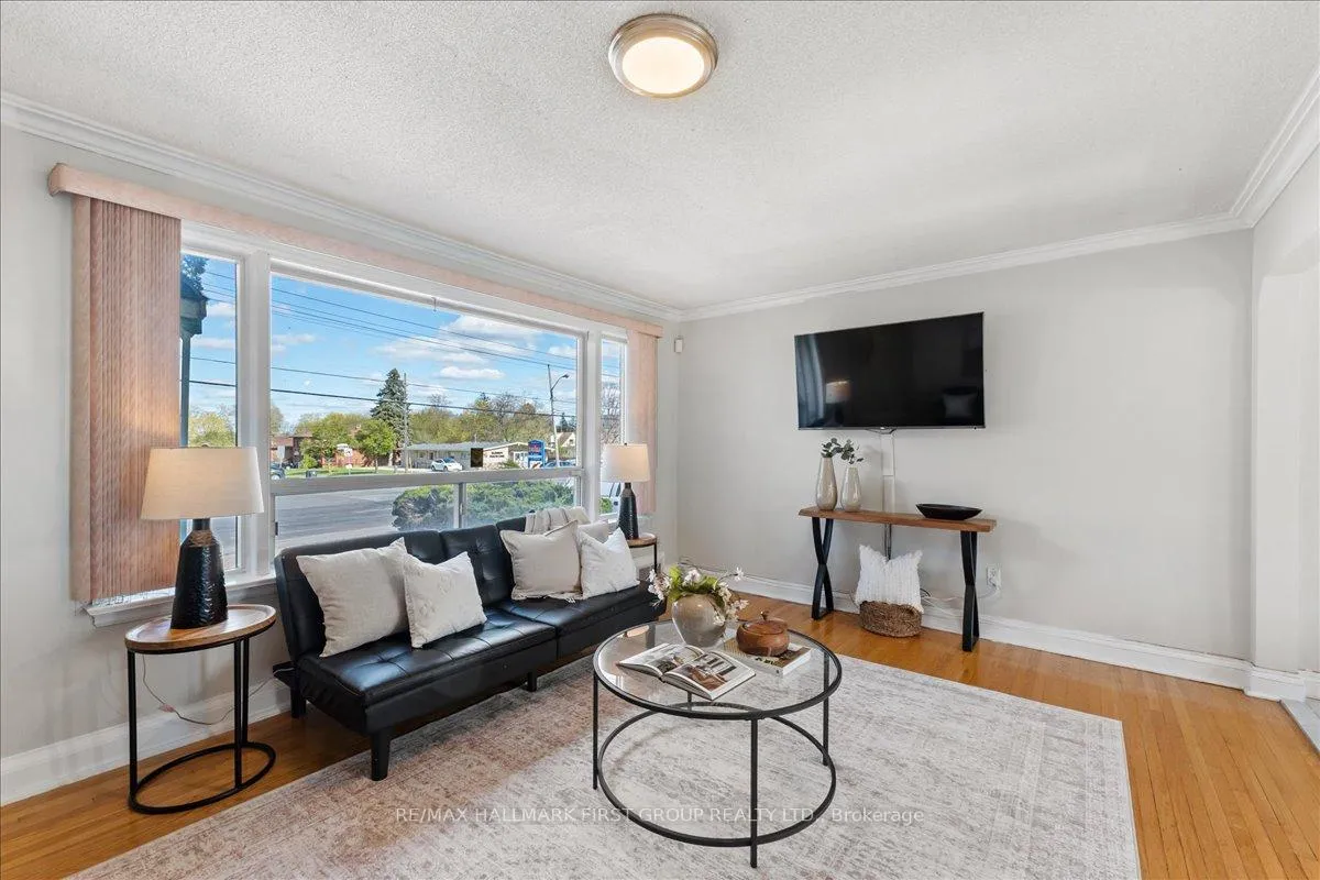 Photo 7 of 2690 Islington Avenue, Etobicoke, Thistletown-Beaumonde Heights — HOMEH