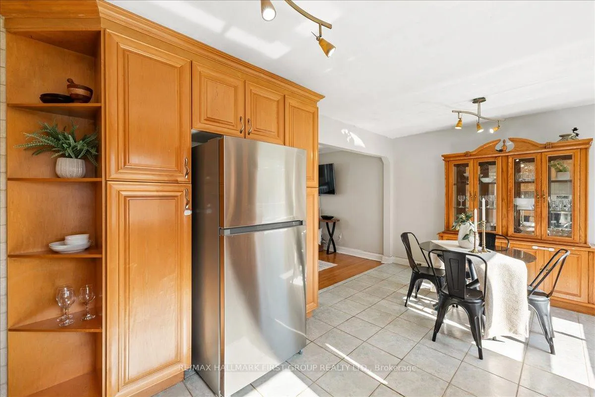 Photo 14 of 2690 Islington Avenue, Etobicoke, Thistletown-Beaumonde Heights — HOMEH