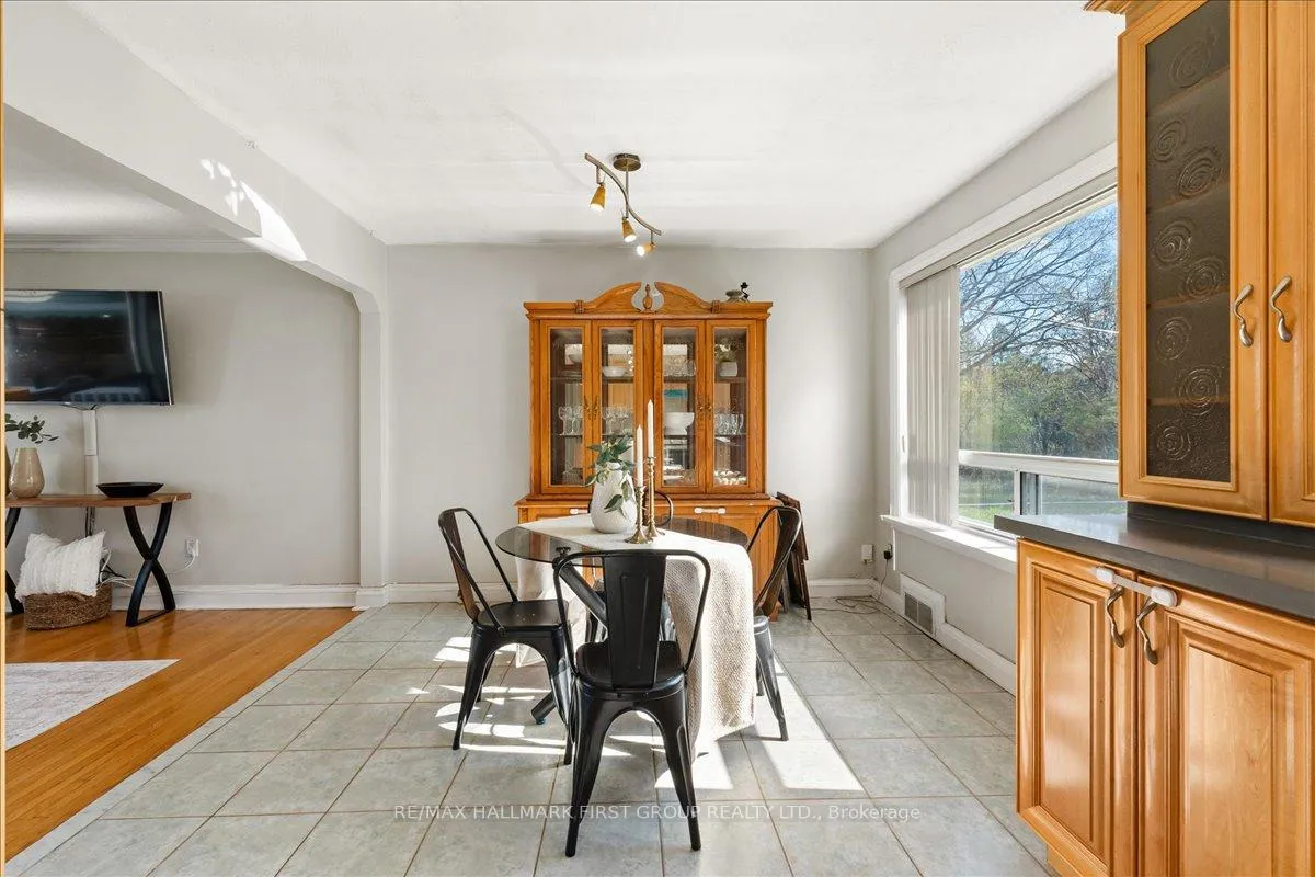 Photo 15 of 2690 Islington Avenue, Etobicoke, Thistletown-Beaumonde Heights — HOMEH