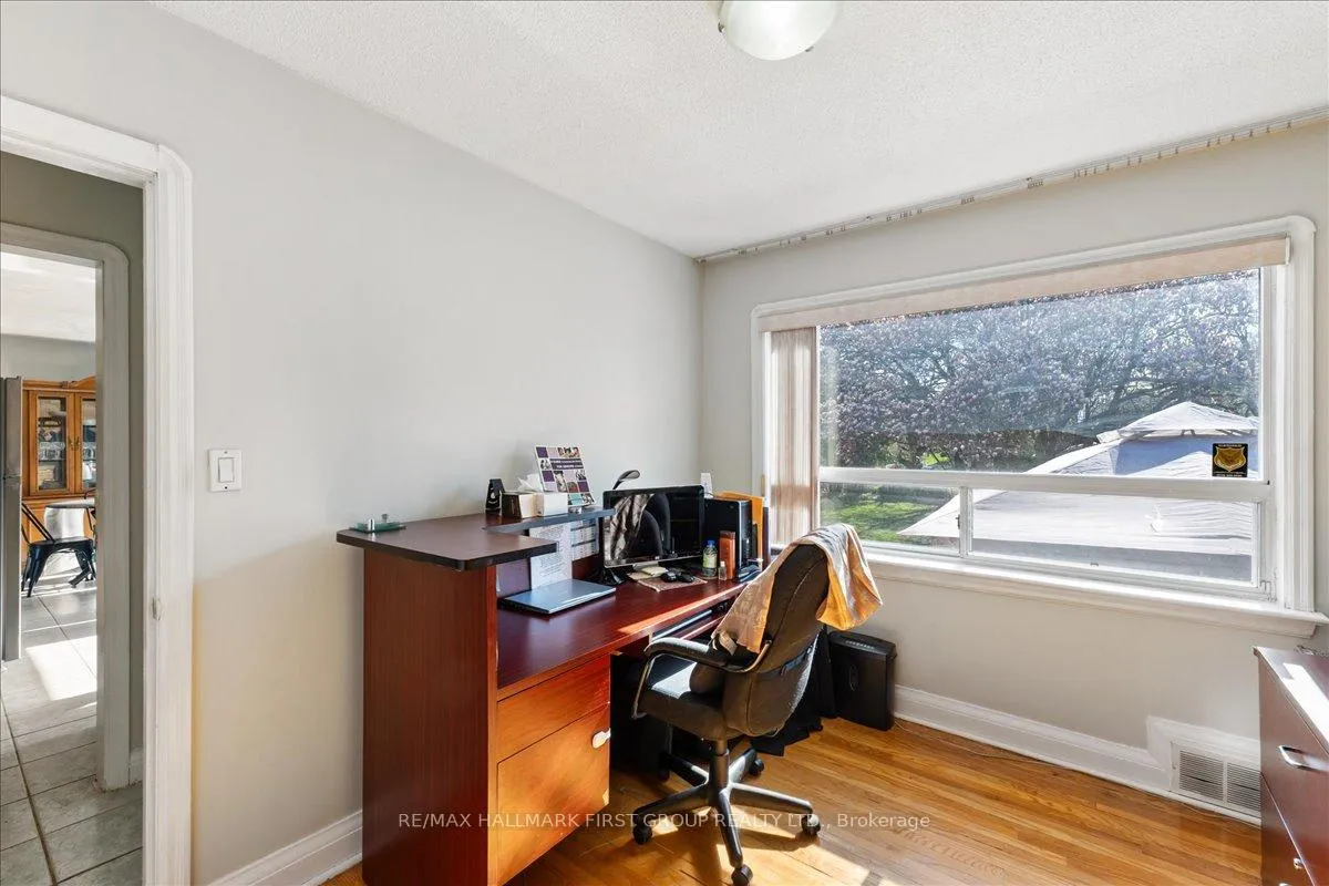 Photo 23 of 2690 Islington Avenue, Etobicoke, Thistletown-Beaumonde Heights — HOMEH