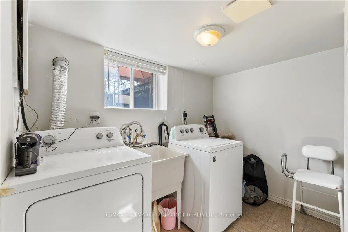 Photo 38 of 2690 Islington Avenue, Etobicoke, Thistletown-Beaumonde Heights — HOMEH