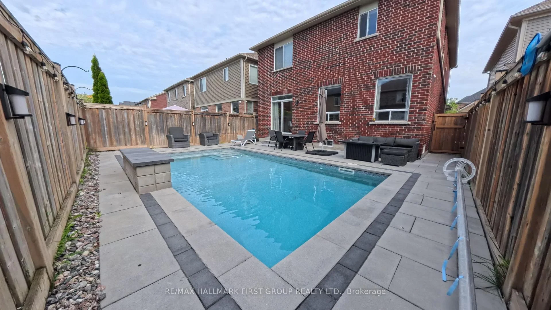 Photo 46 of 2690 Islington Avenue, Etobicoke, Thistletown-Beaumonde Heights — HOMEH