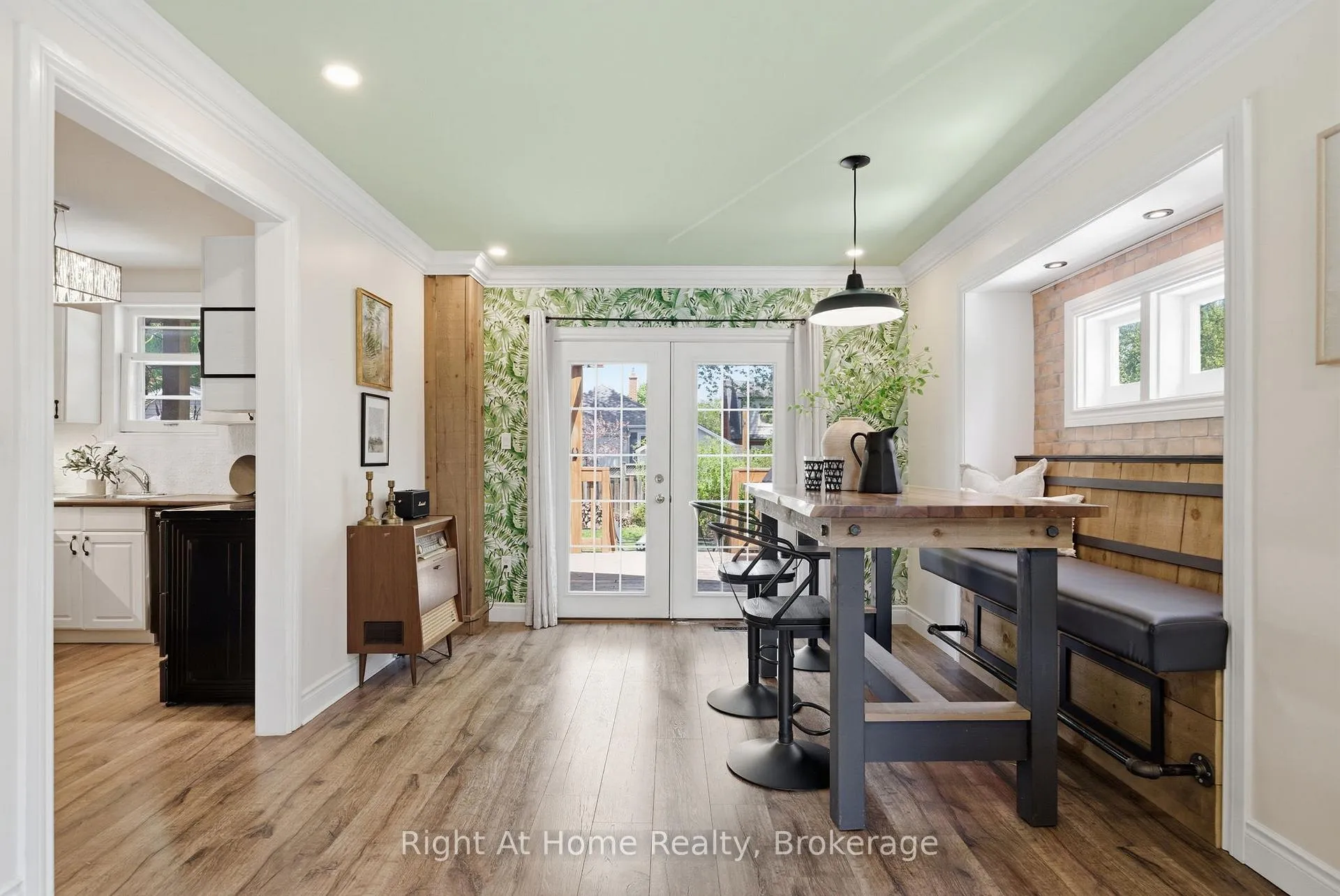 Photo 10 of 381 Jarvis Street, Oshawa, O'Neill — HOMEH
