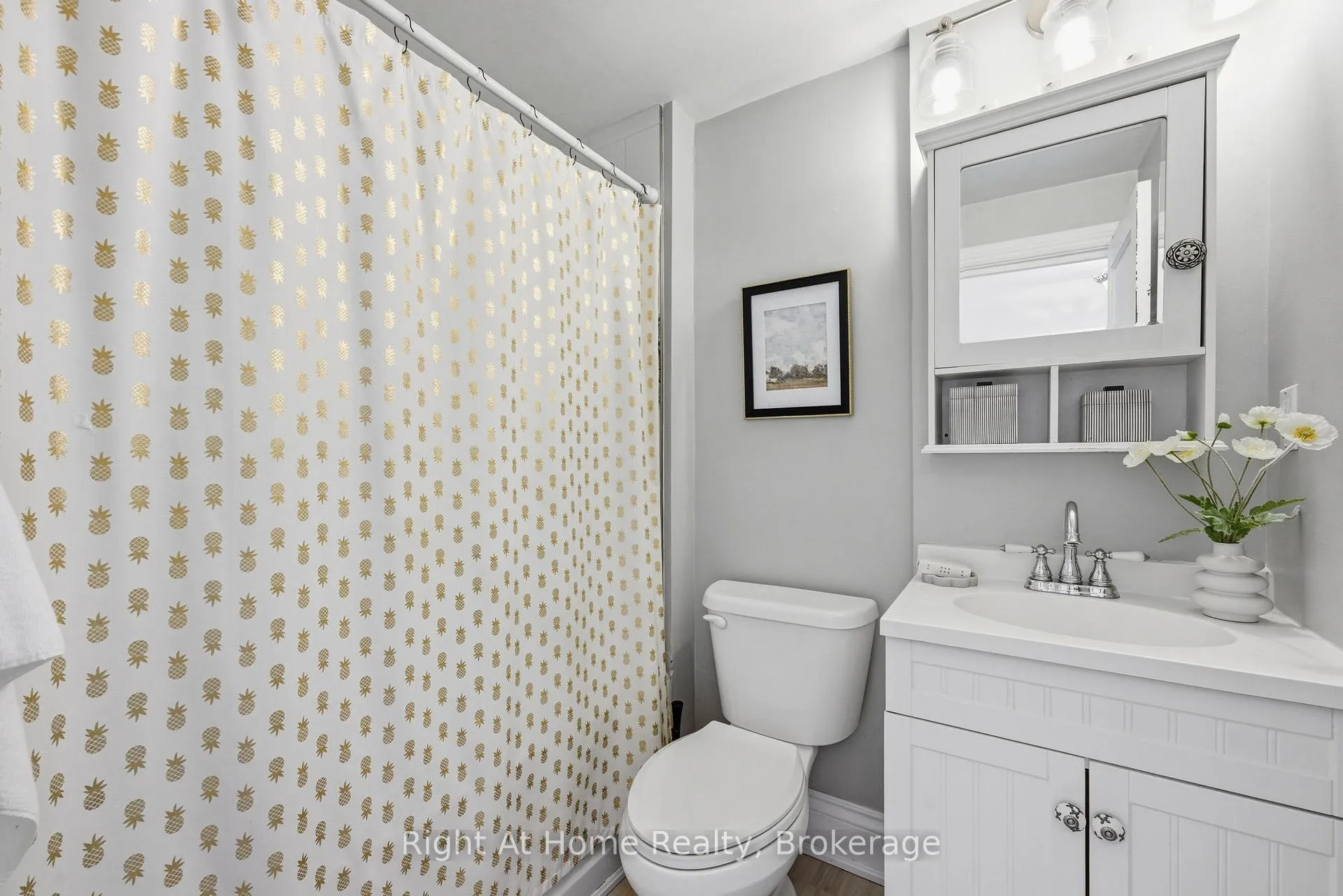 Photo 24 of 381 Jarvis Street, Oshawa, O'Neill — HOMEH