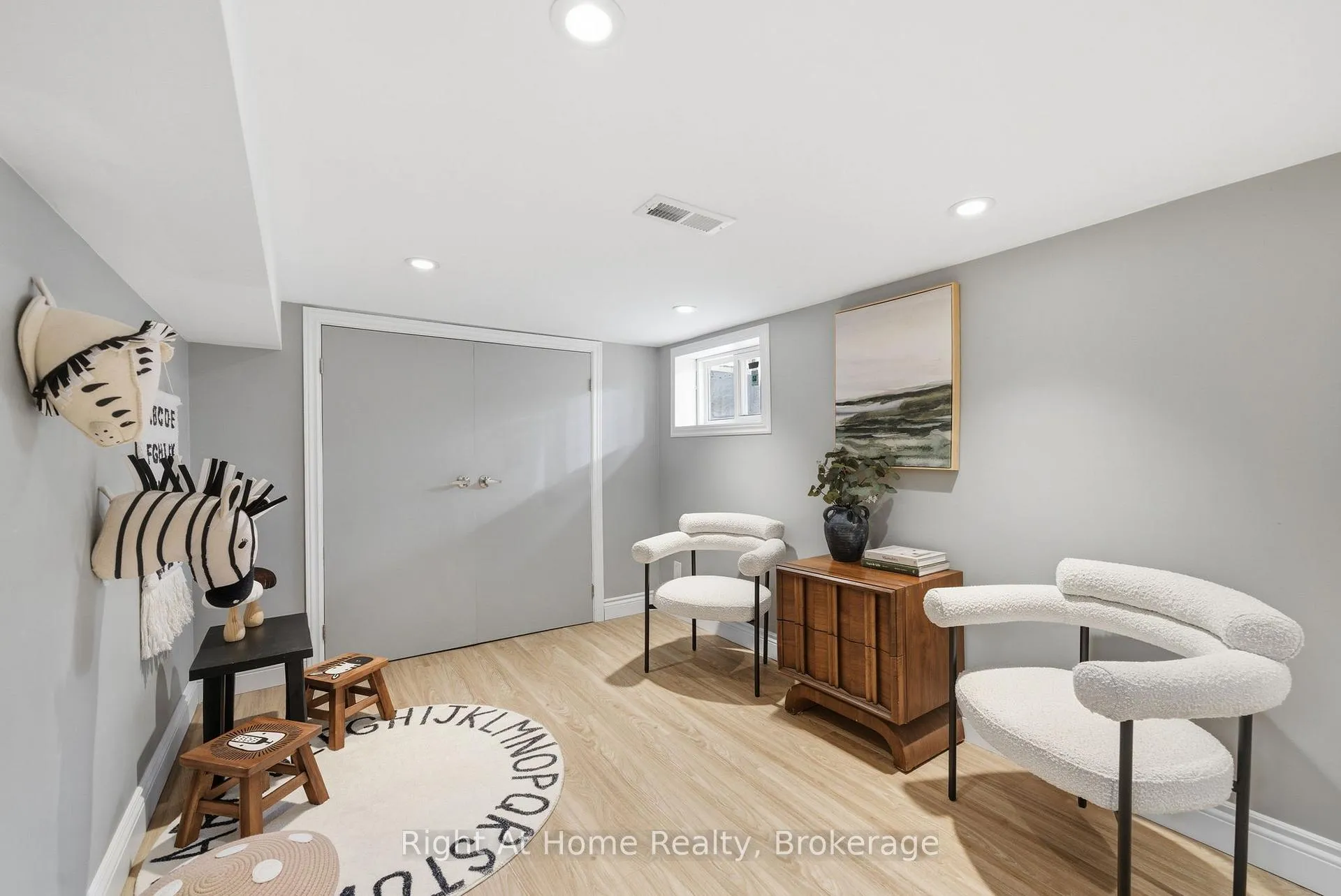 Photo 30 of 381 Jarvis Street, Oshawa, O'Neill — HOMEH