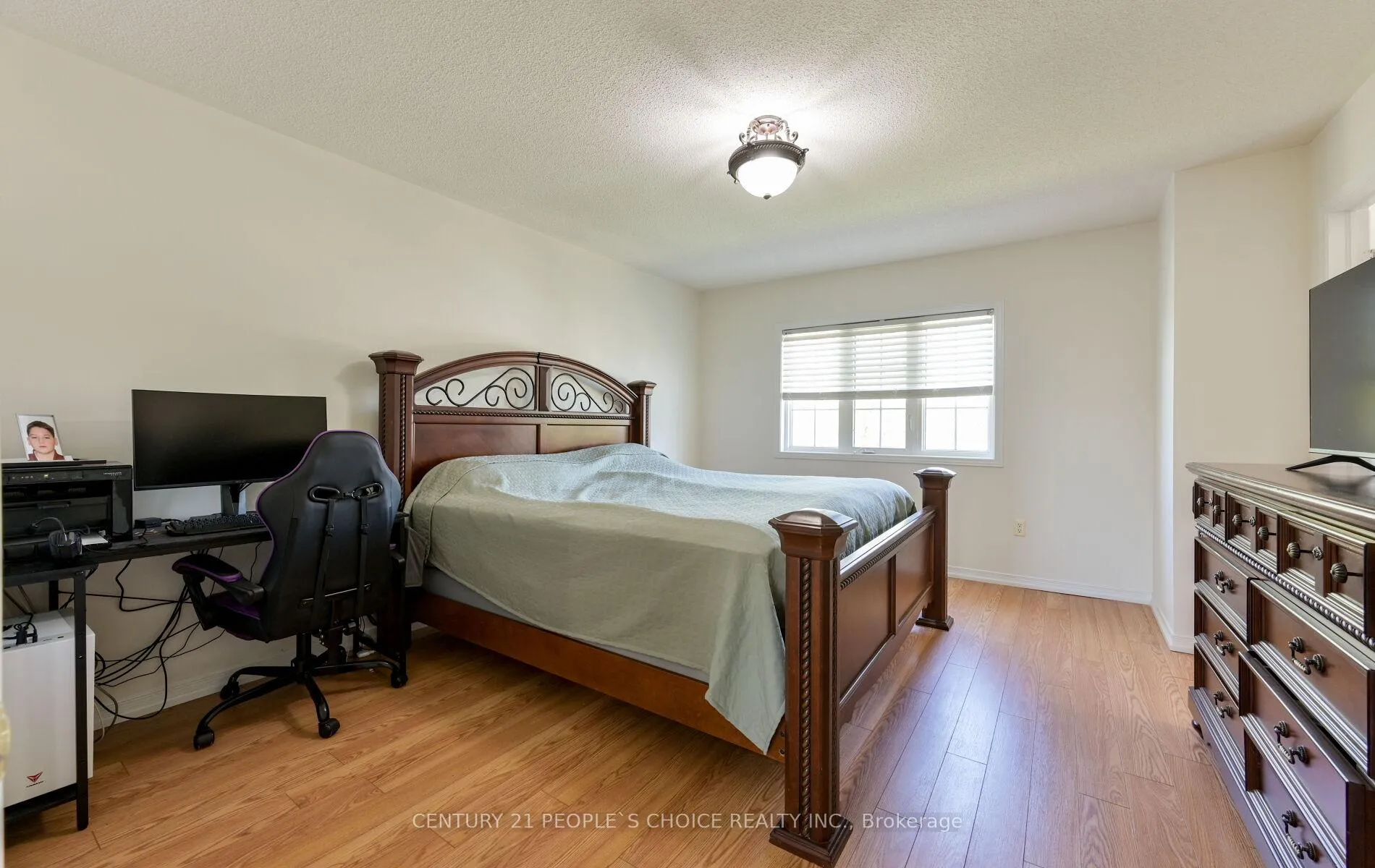 Photo 9 of 479 Davos Road, Vaughan, Vellore Village — HOMEH