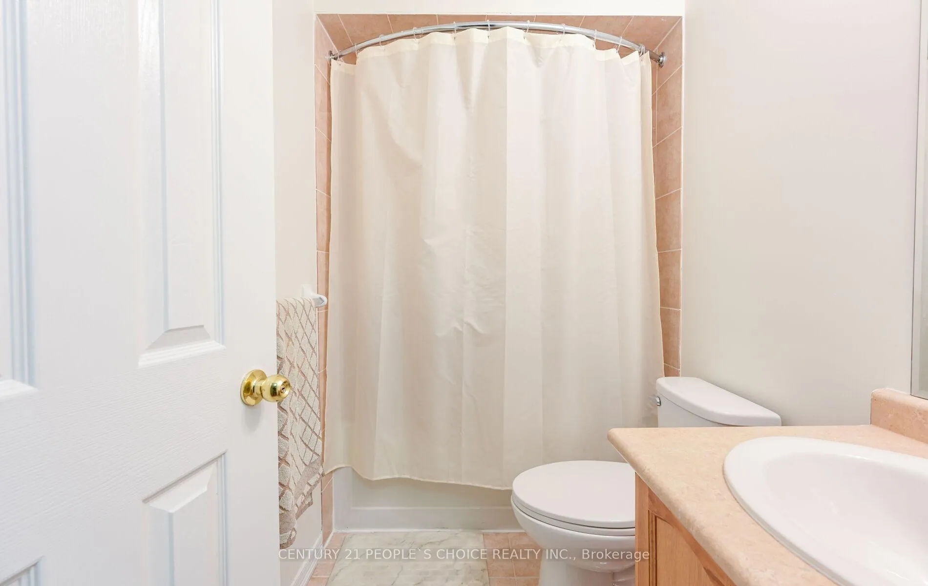 Photo 14 of 479 Davos Road, Vaughan, Vellore Village — HOMEH