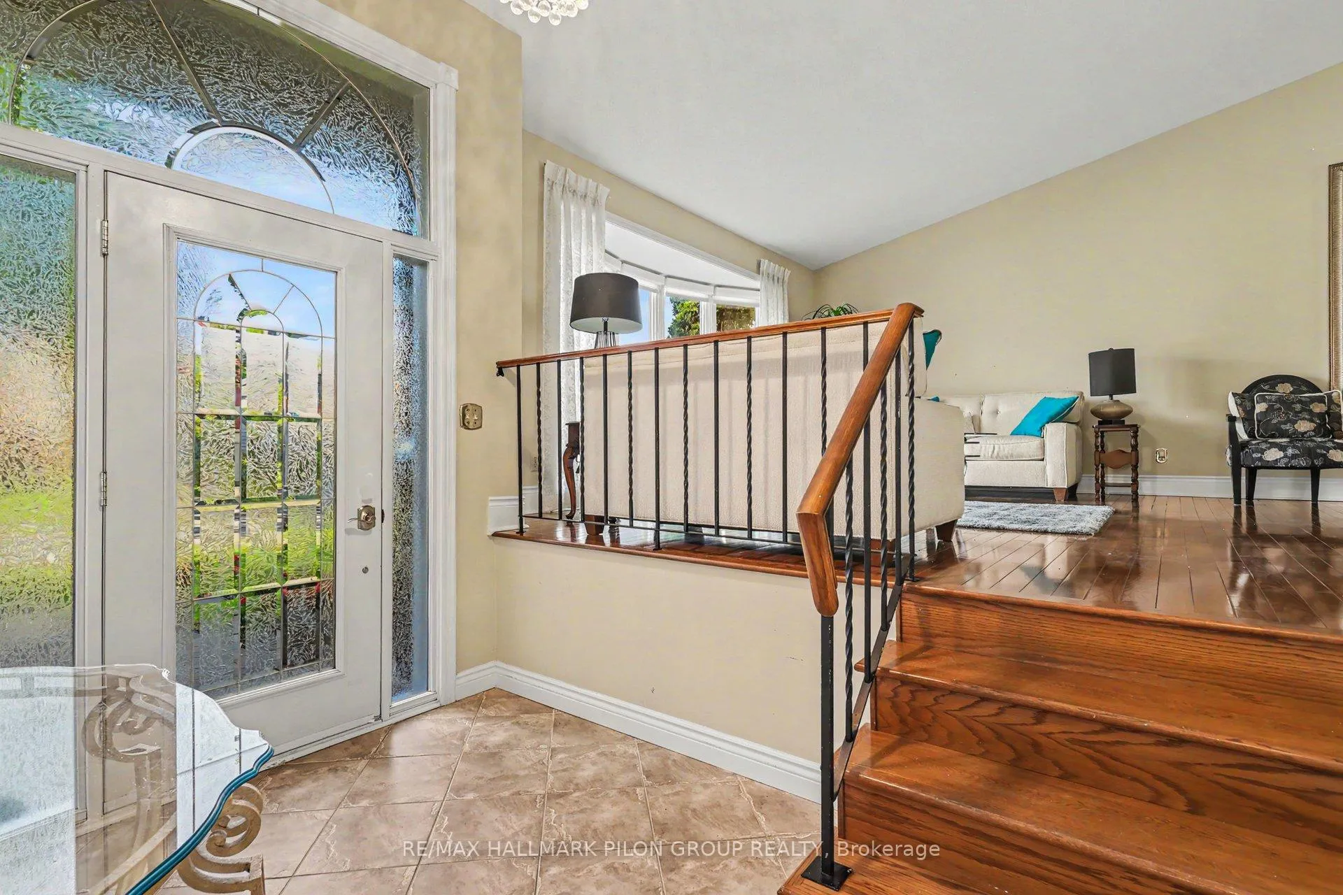 Photo 4 of 6350 Larmond Avenue, Ottawa, Chateauneuf — HOMEH