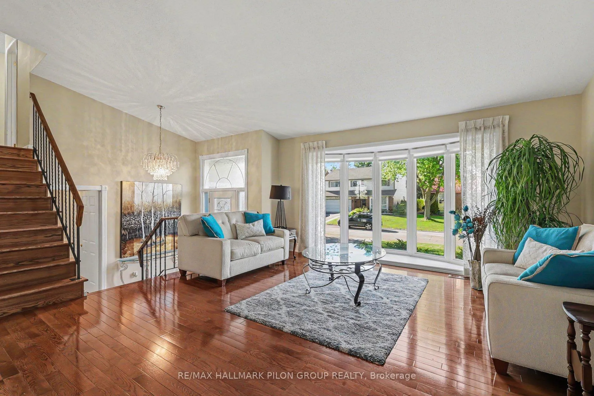 Photo 5 of 6350 Larmond Avenue, Ottawa, Chateauneuf — HOMEH
