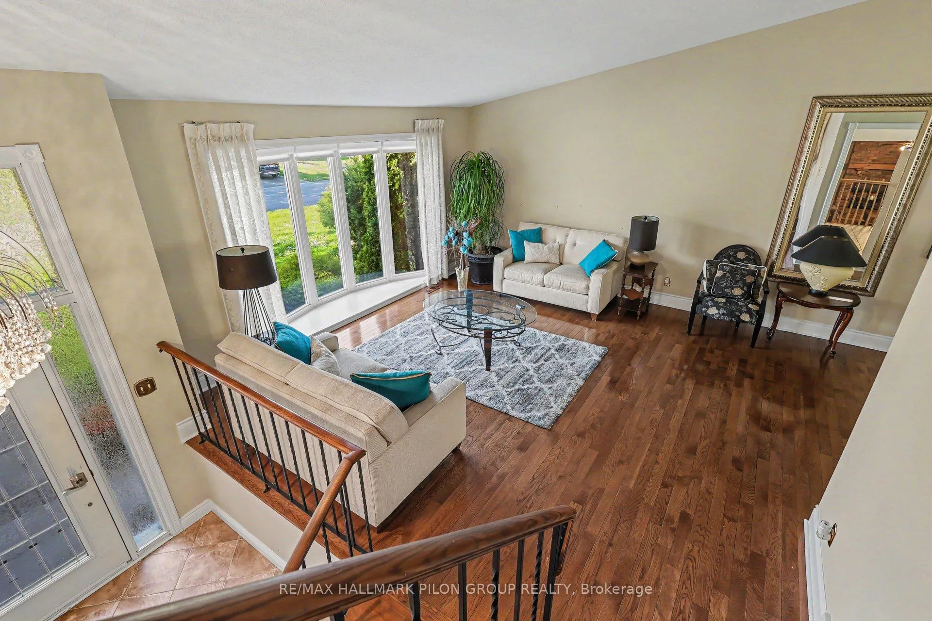 Photo 7 of 6350 Larmond Avenue, Ottawa, Chateauneuf — HOMEH