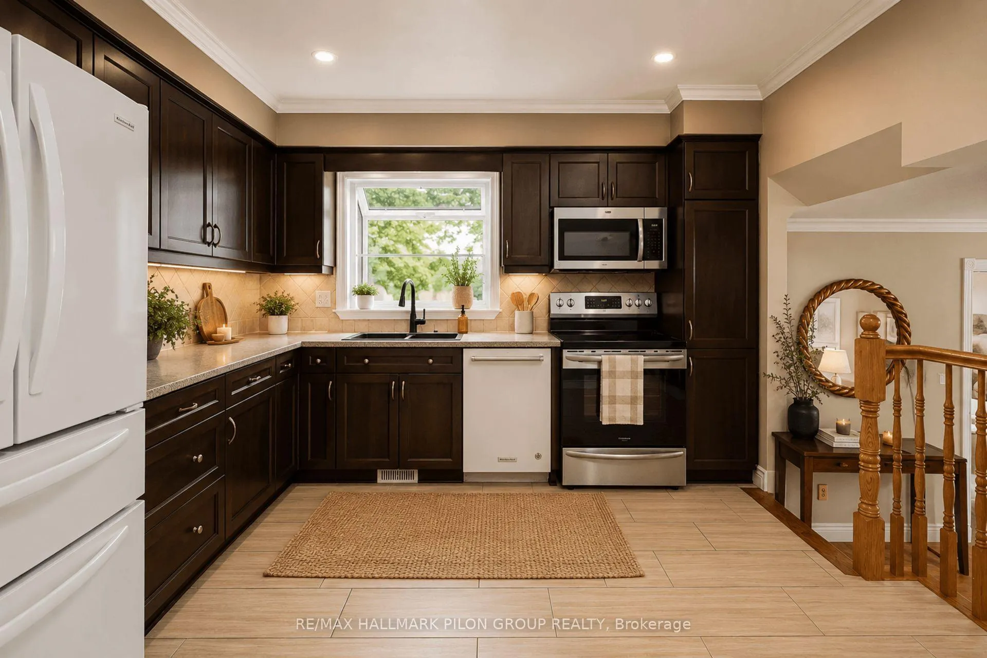 Photo 10 of 6350 Larmond Avenue, Ottawa, Chateauneuf — HOMEH