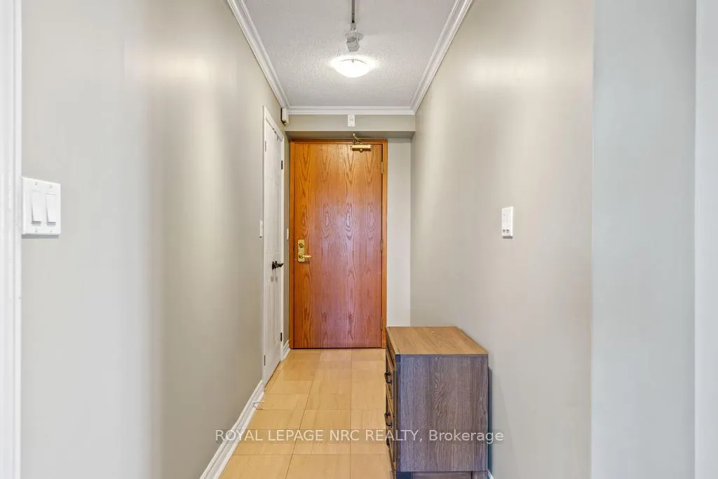 Photo 4 of Unit 804, 3 Towering Heights Boulevard, St. Catharines, Glendale/Glenridge — HOMEH