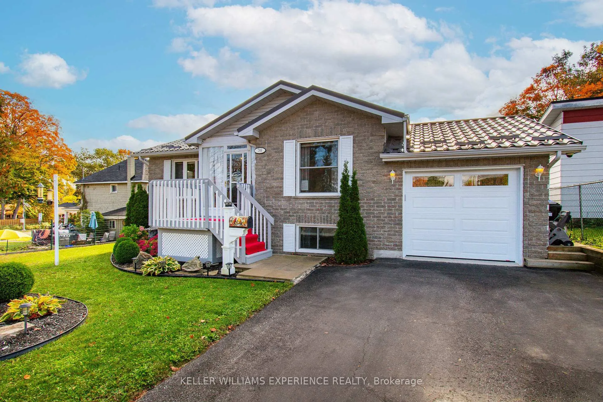 Front of 789 Montreal Street