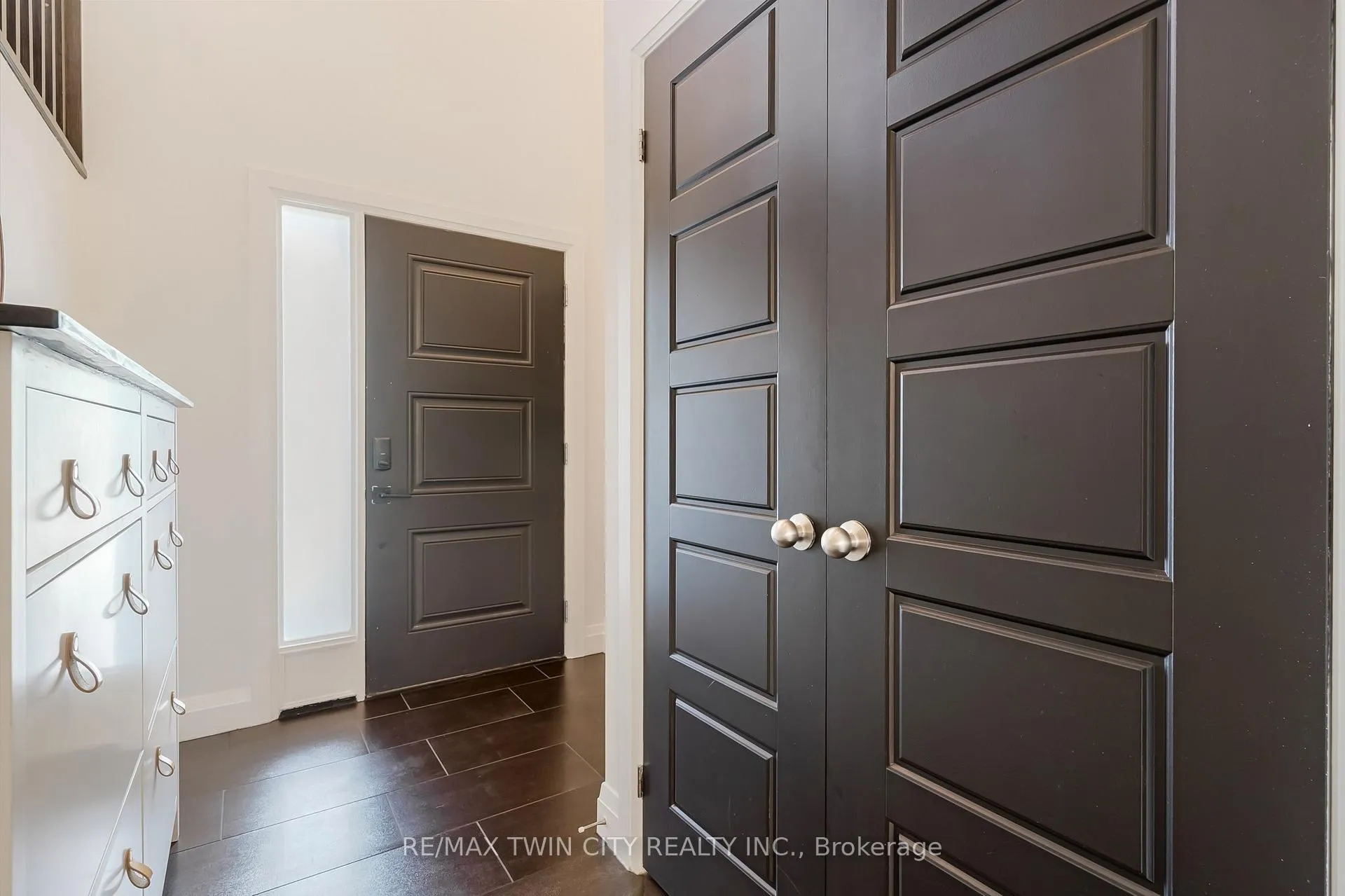Photo 4 of 195 Hardcastle Drive, Cambridge — HOMEH