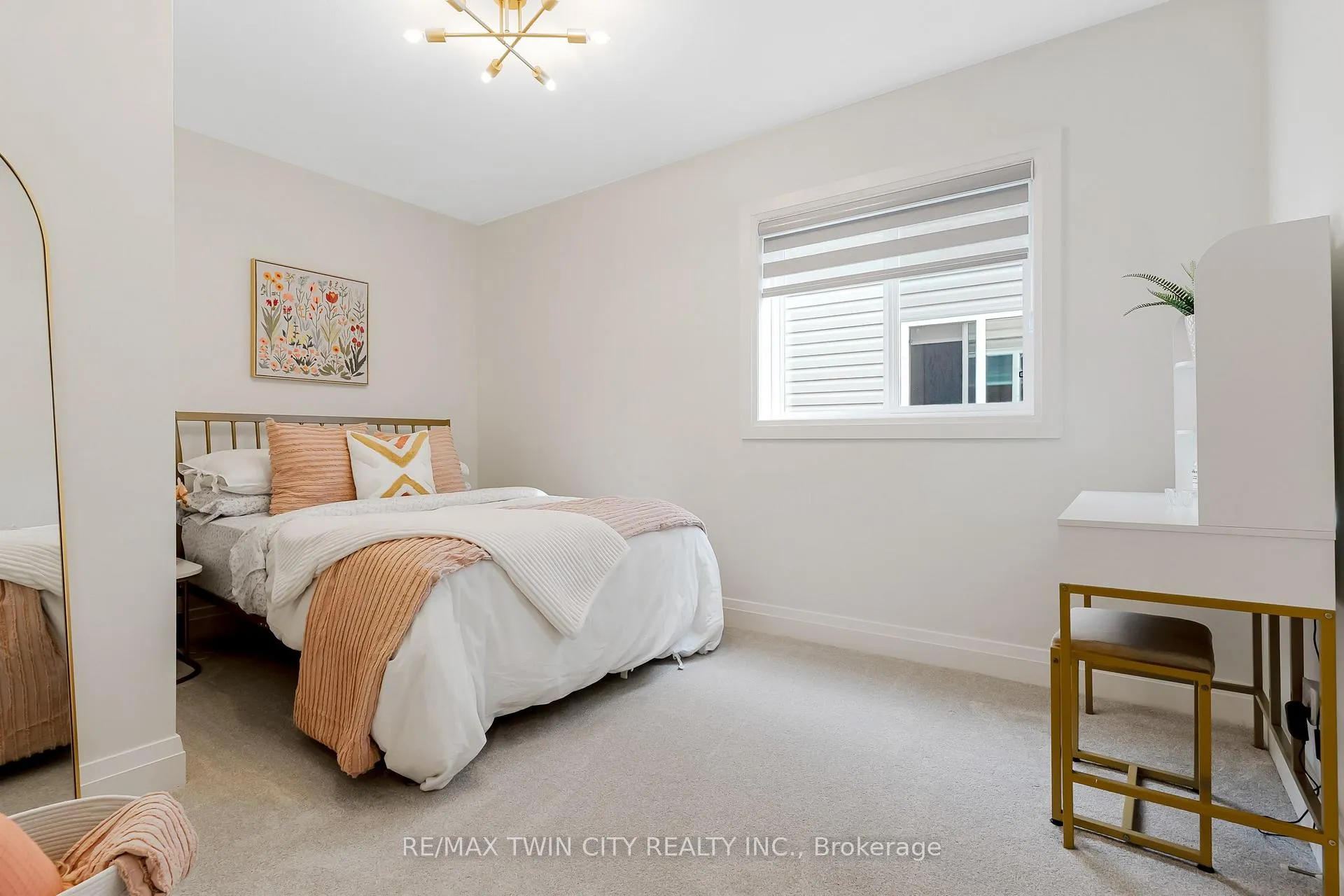 Photo 29 of 195 Hardcastle Drive, Cambridge — HOMEH