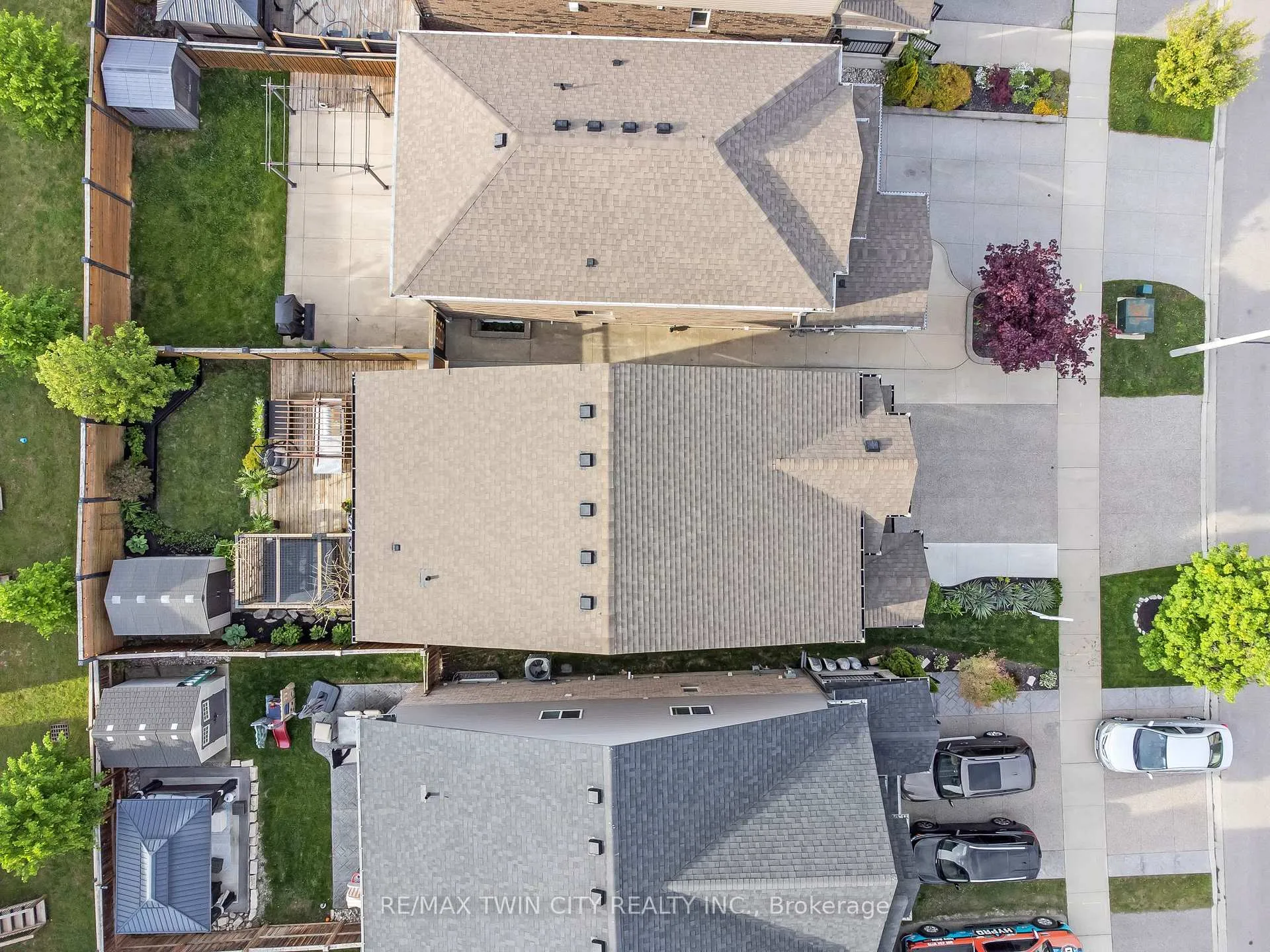 Photo 45 of 195 Hardcastle Drive, Cambridge — HOMEH