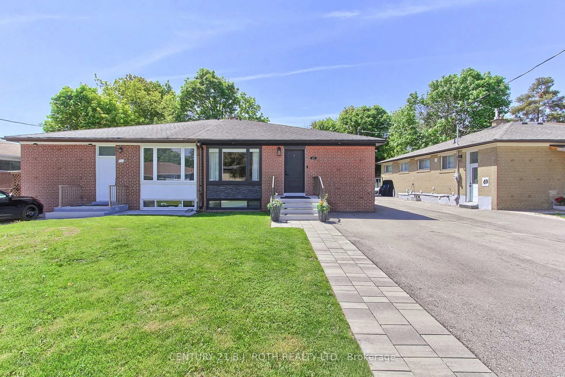 Photo 2 of 67 Davis Road, Aurora, Aurora Highlands — HOMEH