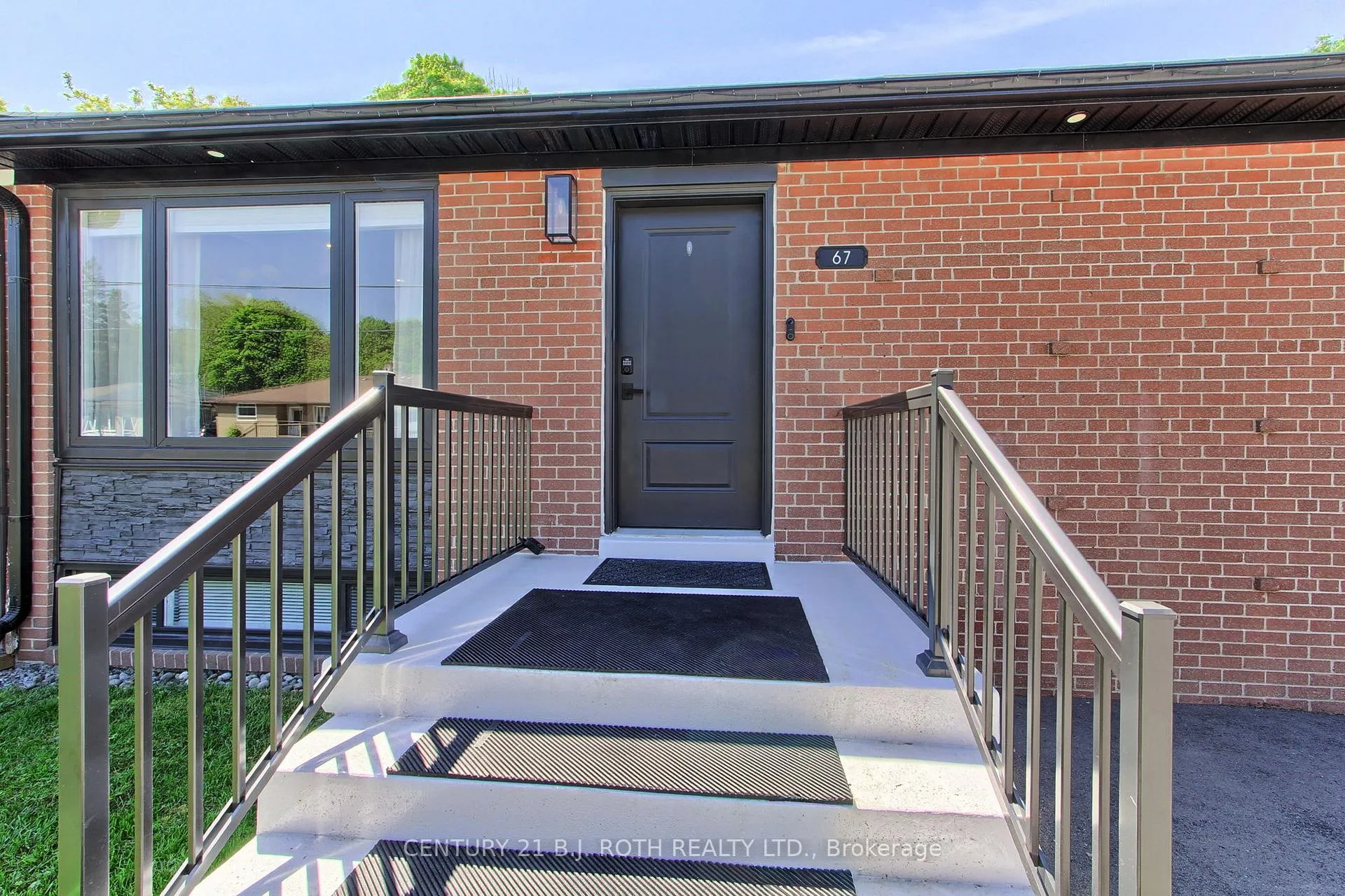 Photo 4 of 67 Davis Road, Aurora, Aurora Highlands — HOMEH