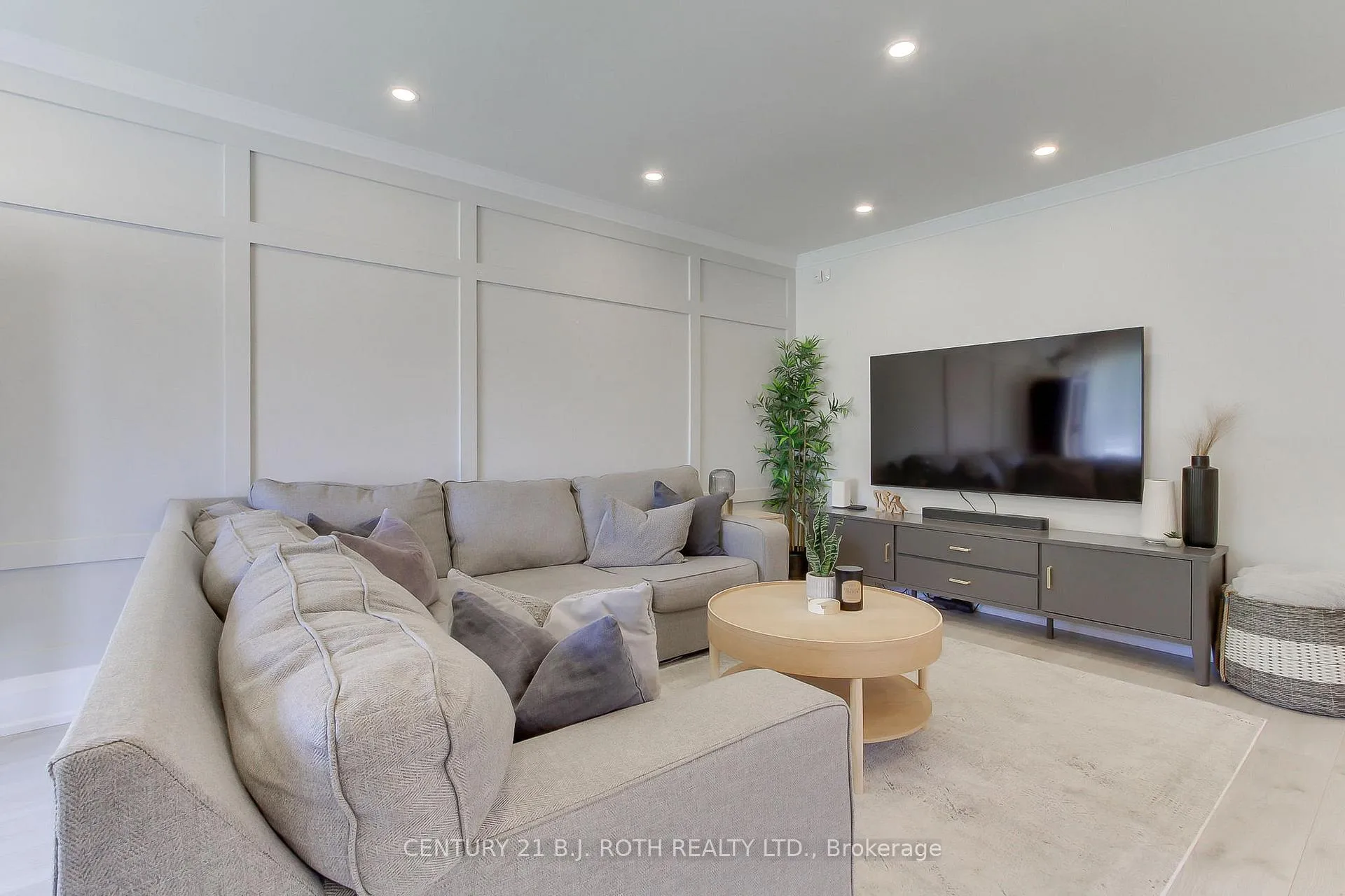 Photo 9 of 67 Davis Road, Aurora, Aurora Highlands — HOMEH