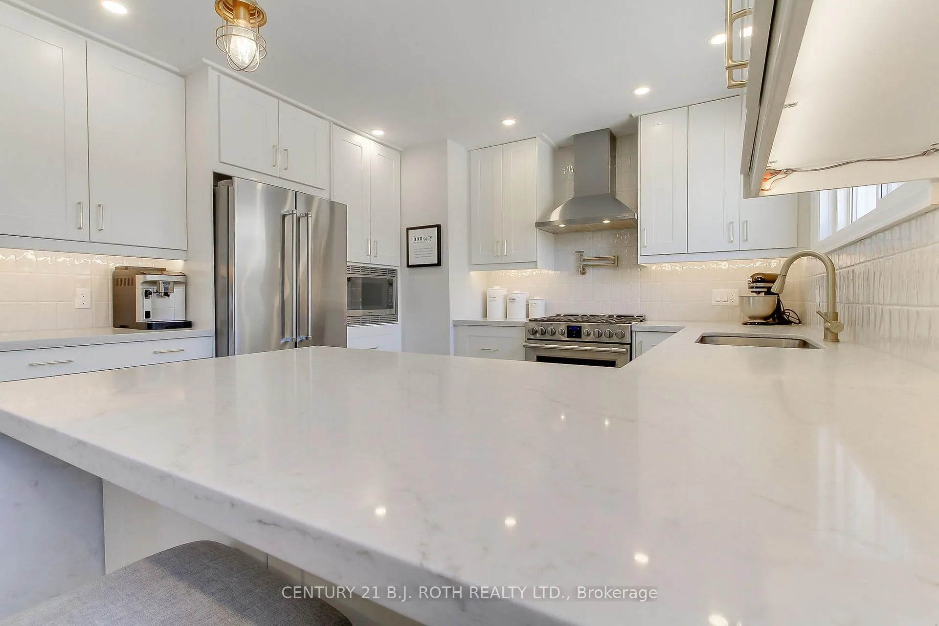 Photo 18 of 67 Davis Road, Aurora, Aurora Highlands — HOMEH