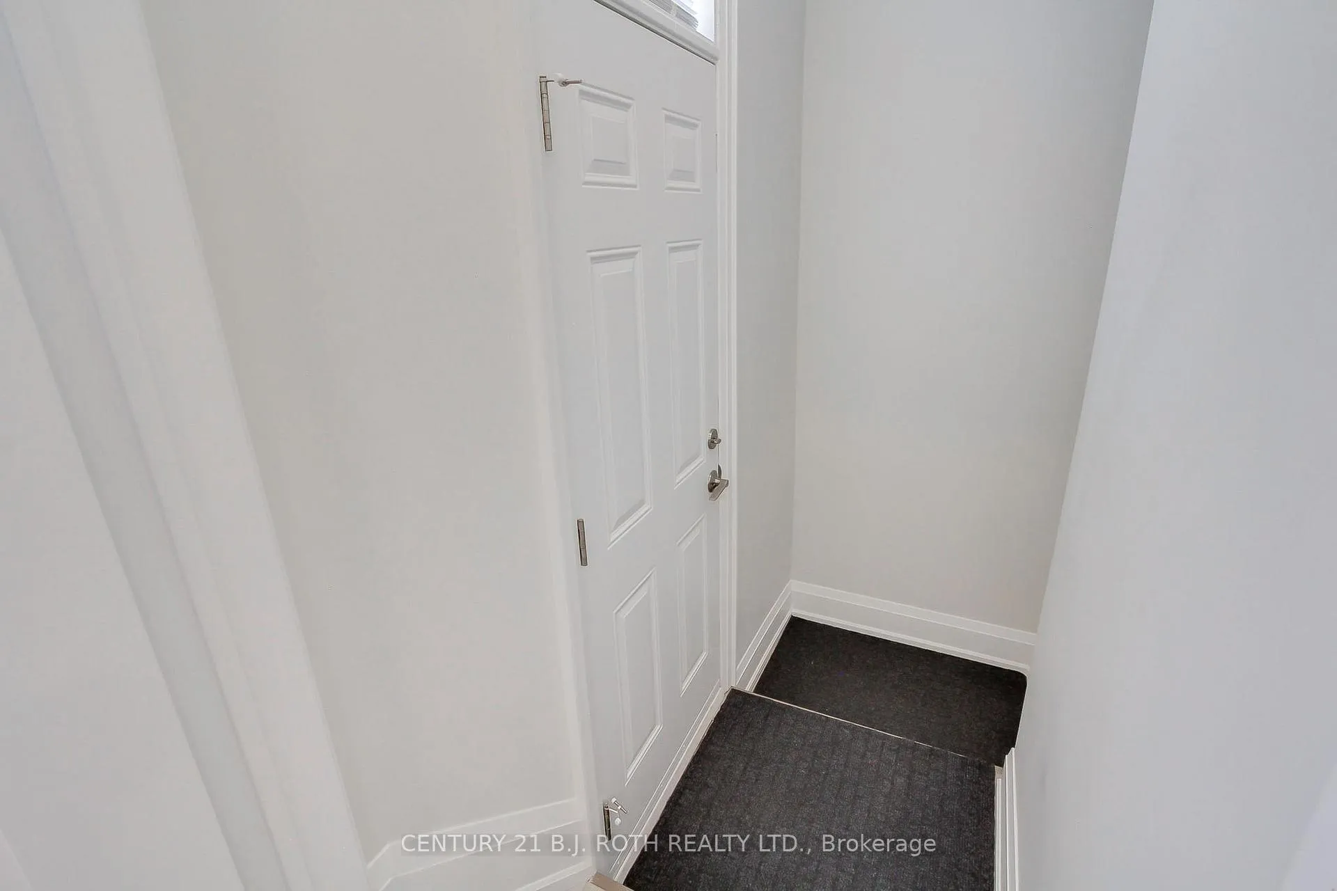 Photo 35 of 67 Davis Road, Aurora, Aurora Highlands — HOMEH
