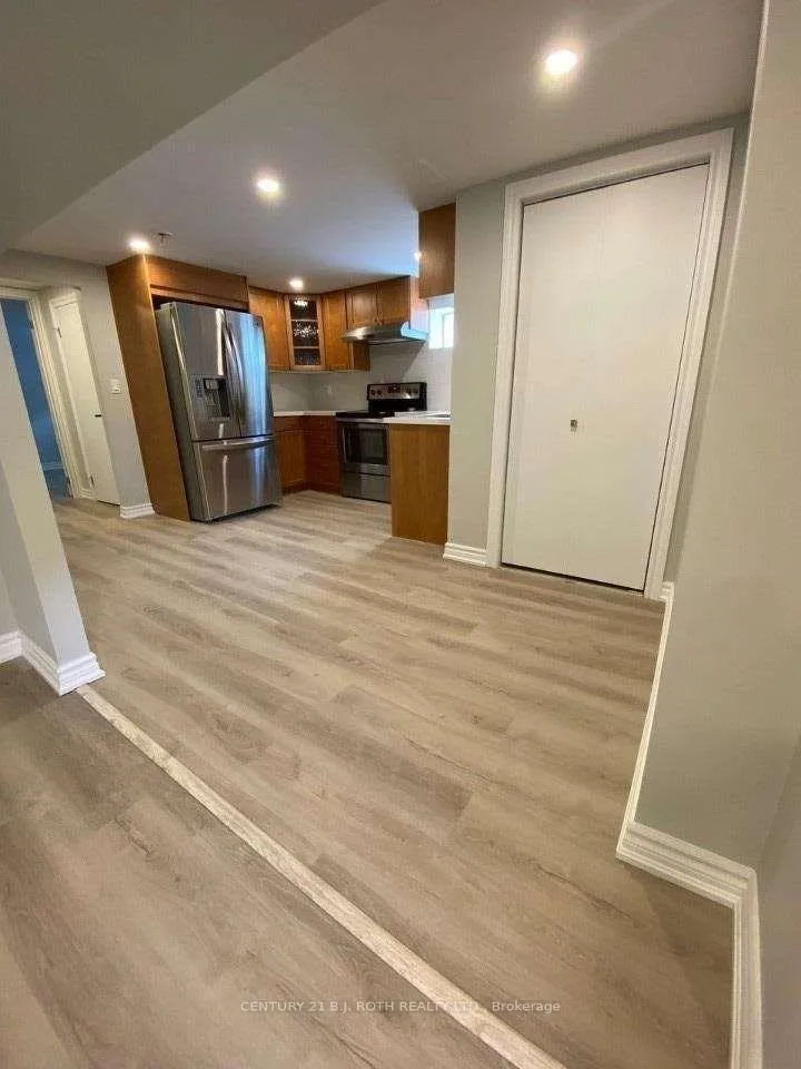 Photo 37 of 67 Davis Road, Aurora, Aurora Highlands — HOMEH