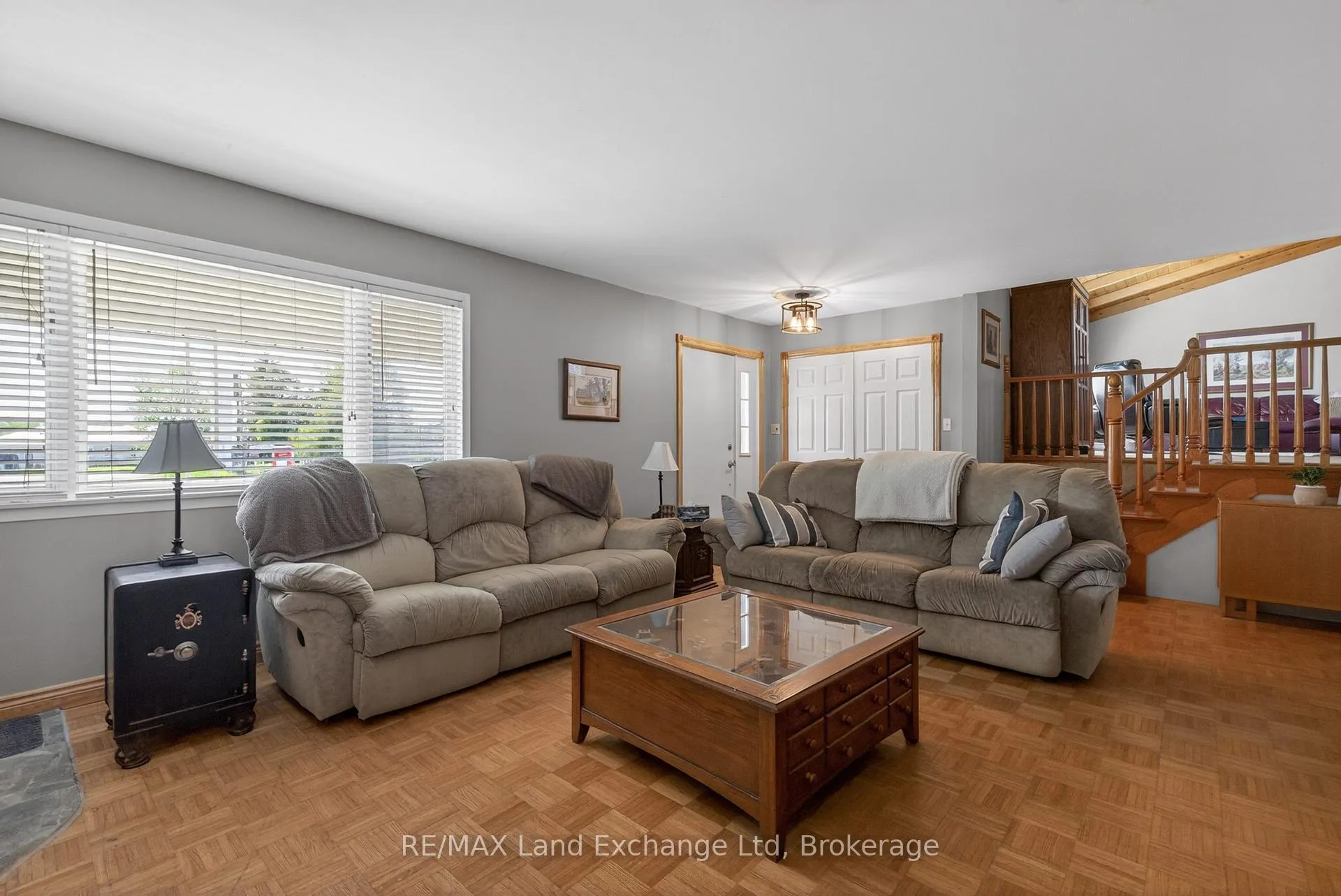 Photo 13 of 696 Josephine Street N, North Huron, Wingham — HOMEH