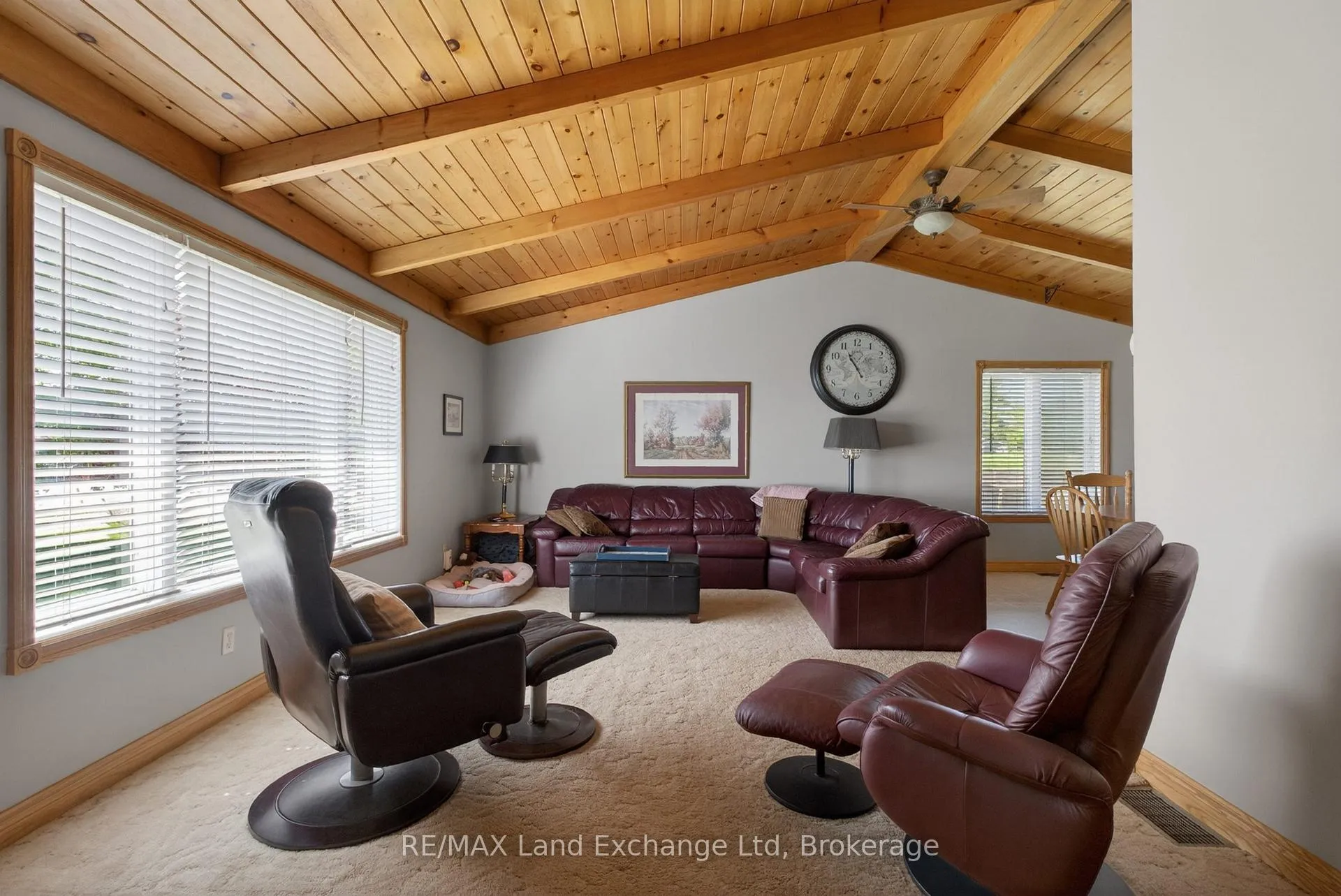 Photo 19 of 696 Josephine Street N, North Huron, Wingham — HOMEH