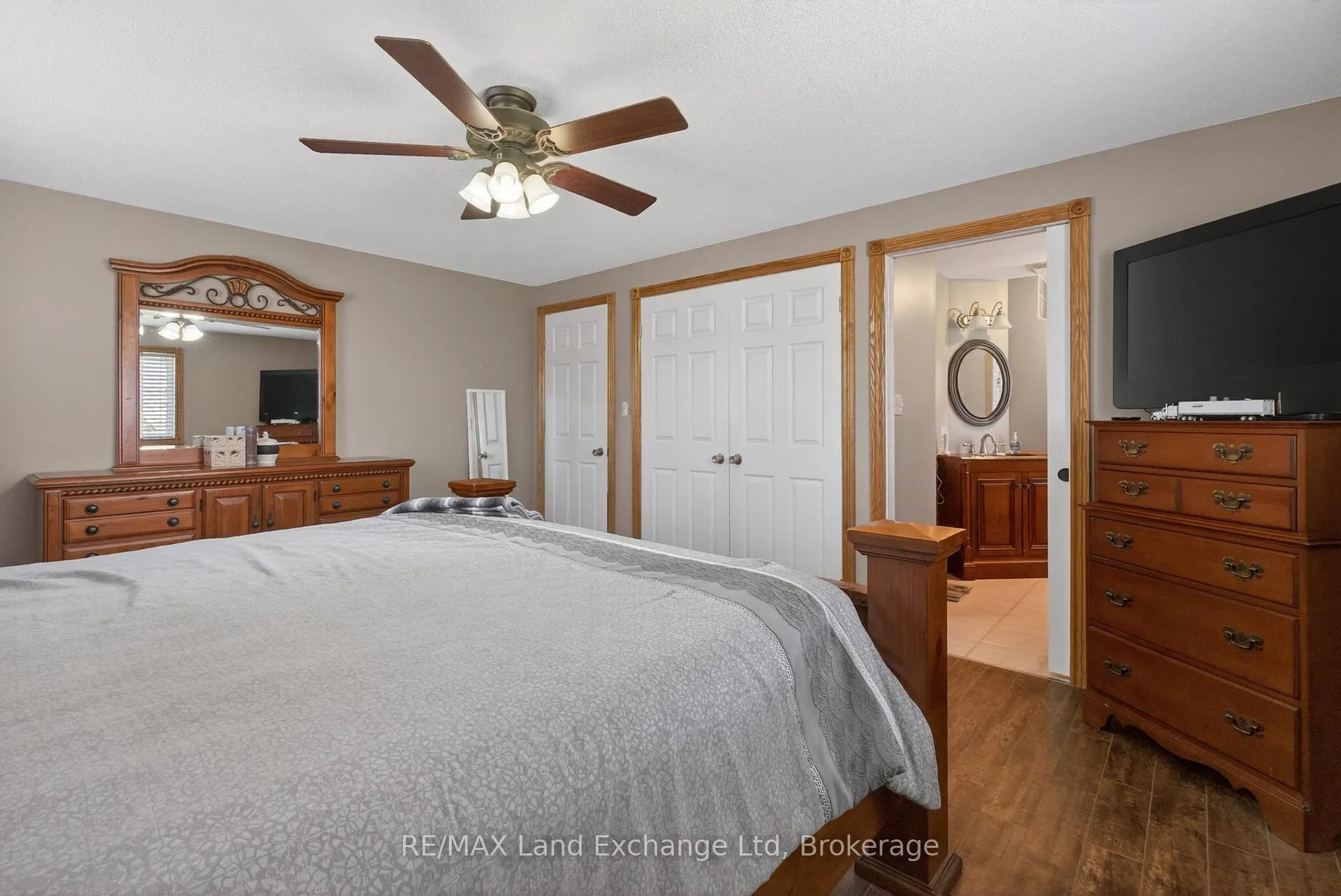 Photo 29 of 696 Josephine Street N, North Huron, Wingham — HOMEH