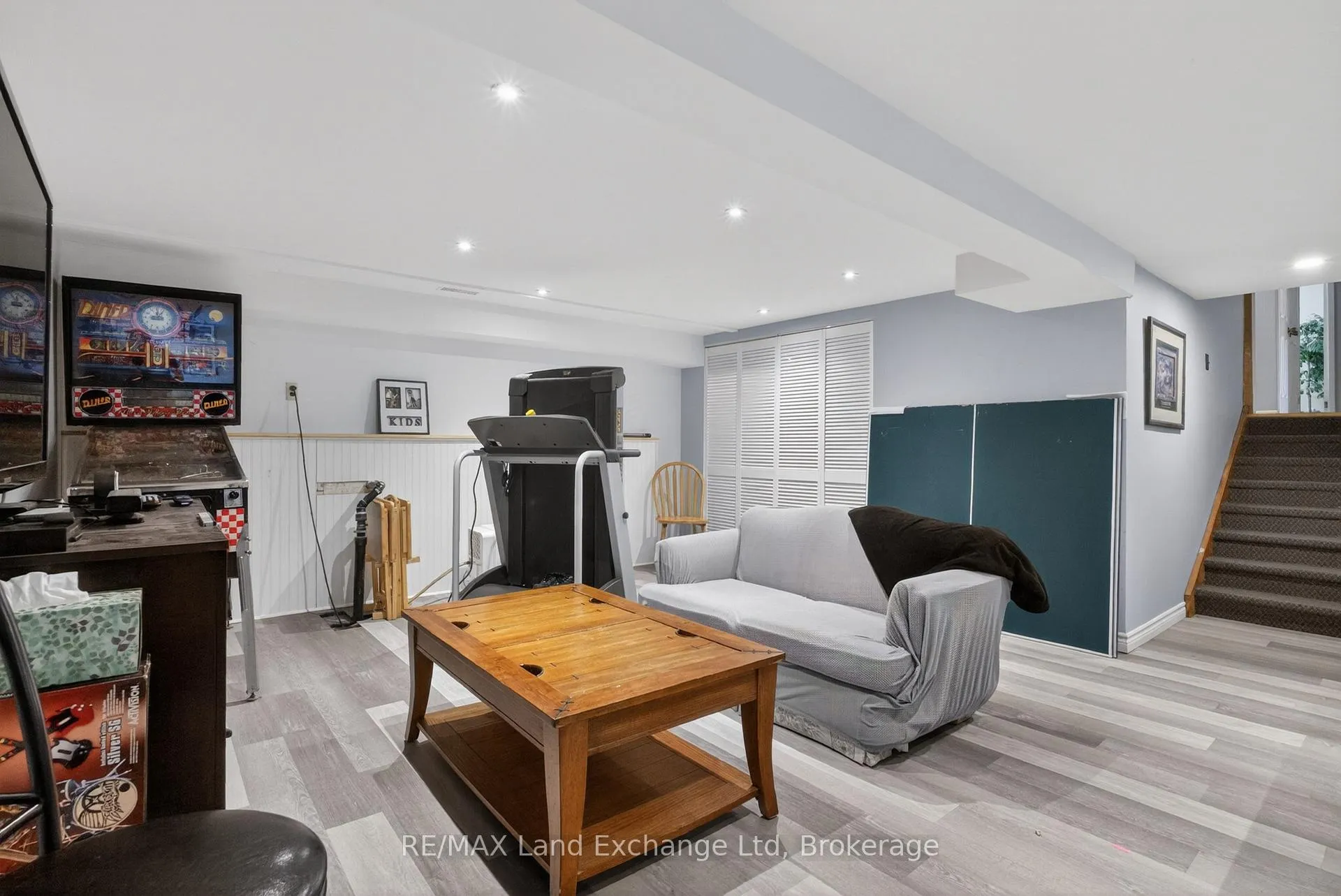 Photo 40 of 696 Josephine Street N, North Huron, Wingham — HOMEH