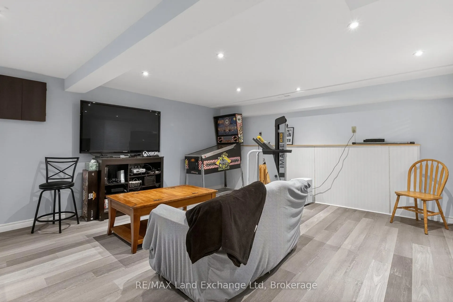 Photo 41 of 696 Josephine Street N, North Huron, Wingham — HOMEH