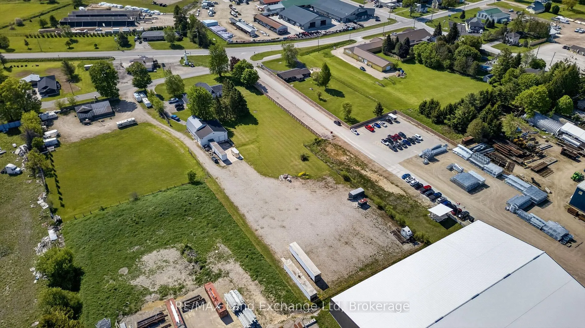 Photo 46 of 696 Josephine Street N, North Huron, Wingham — HOMEH